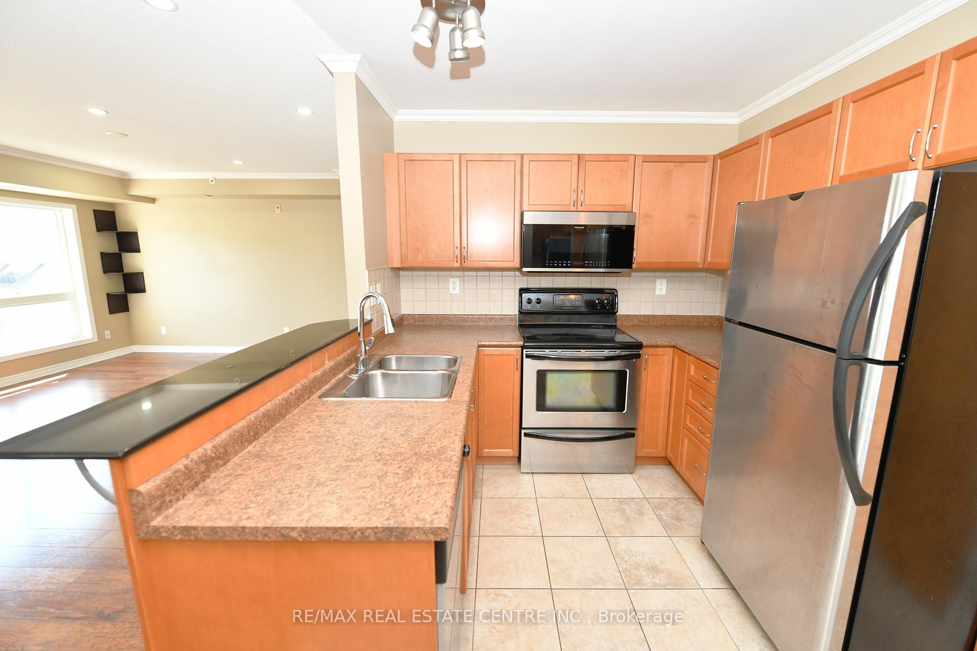 8 Harris Street 418, Cambridge — photo 3 of 5