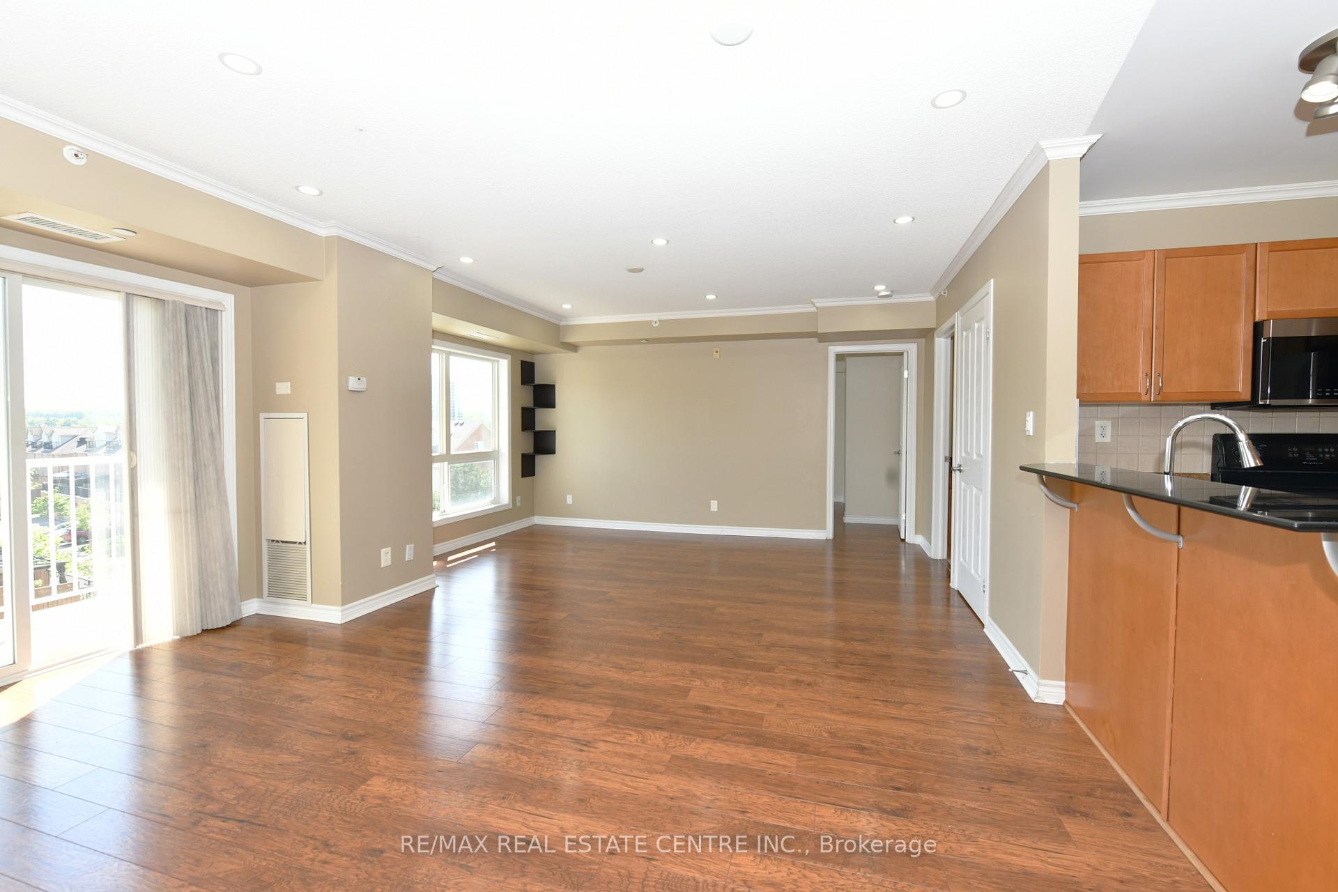 8 Harris Street 418, Cambridge — photo 4 of 5