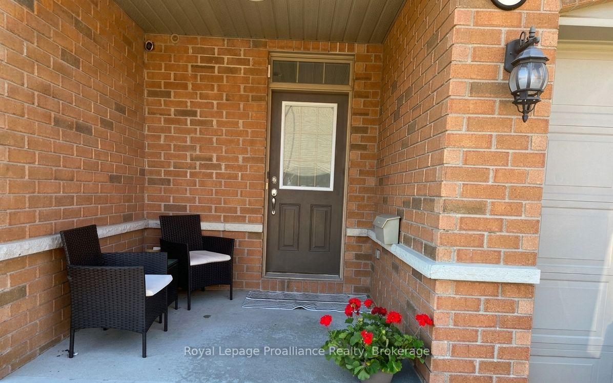 194 Haig Road 33, Belleville — photo 2 of 5