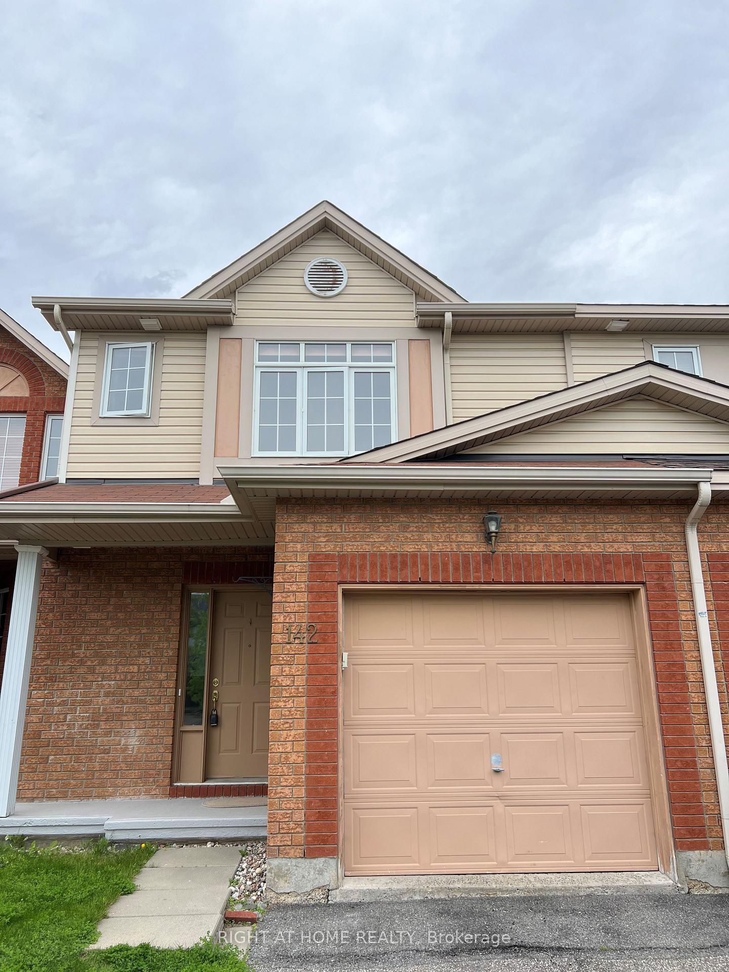 142 Lilibet Cres Crescent E, Hunt Club - South Keys and Area, ON K1V 2A1 — Hunt Club - South Keys and Area, Ontario