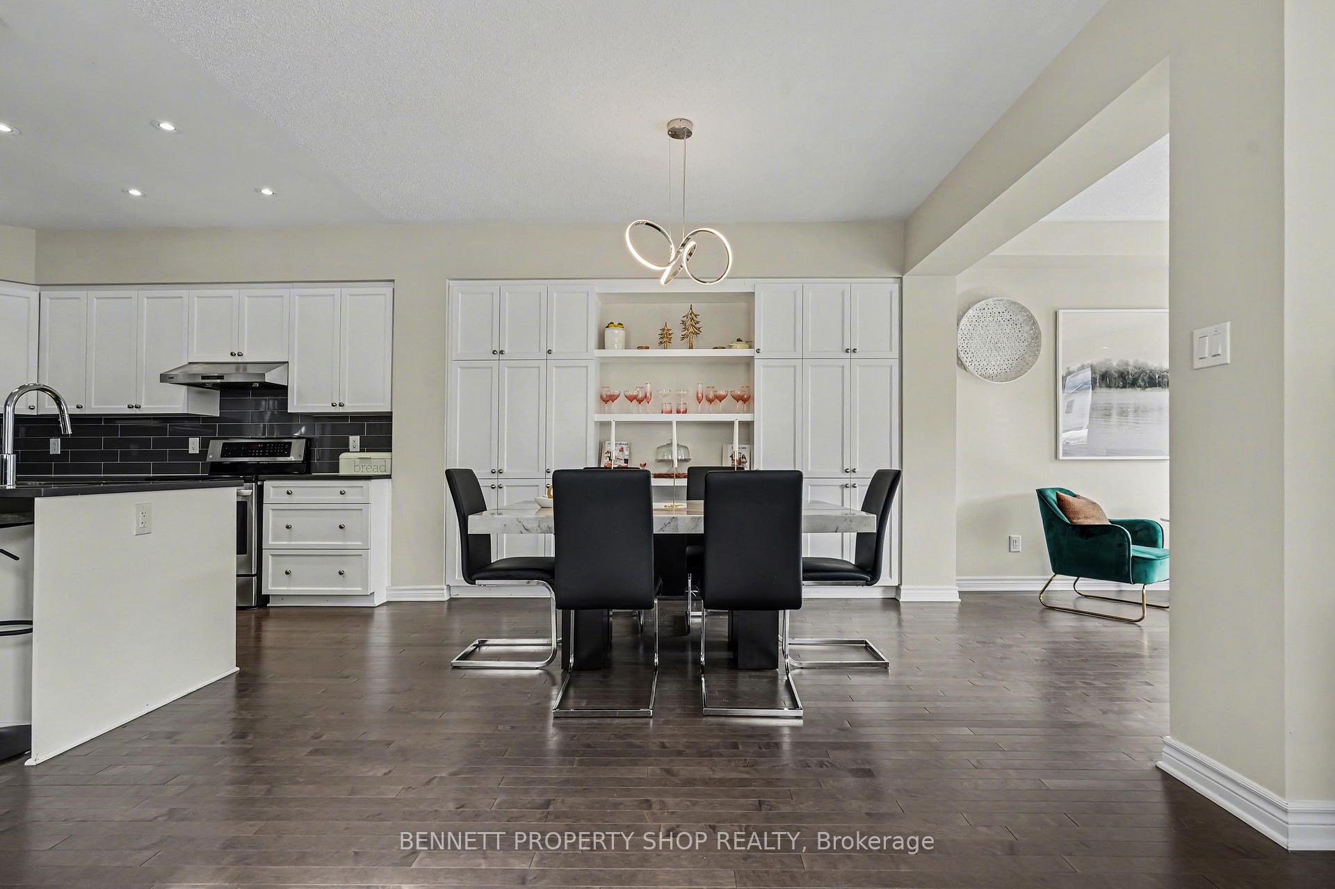 554 Stargazer Crescent, Blossom Park - Airport and Area — photo 5 of 5
