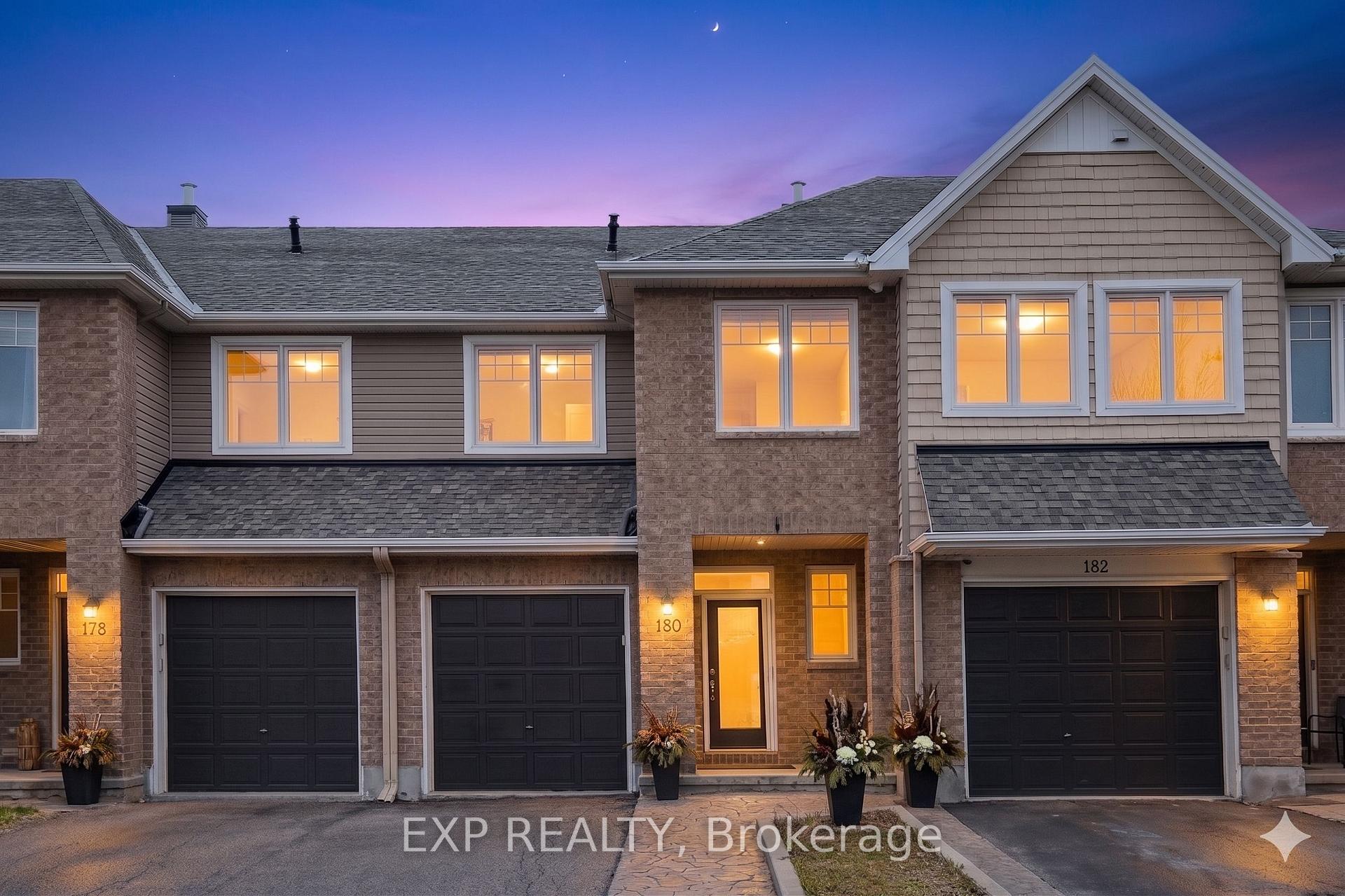 180 Flat Sedge Crescent, Blossom Park - Airport and Area, ON K1T 0G9 — Blossom Park - Airport and Area, Ontario