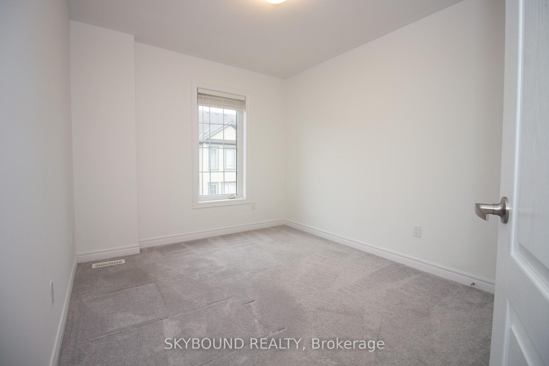 755 Linden Drive 11, Cambridge — photo 4 of 5