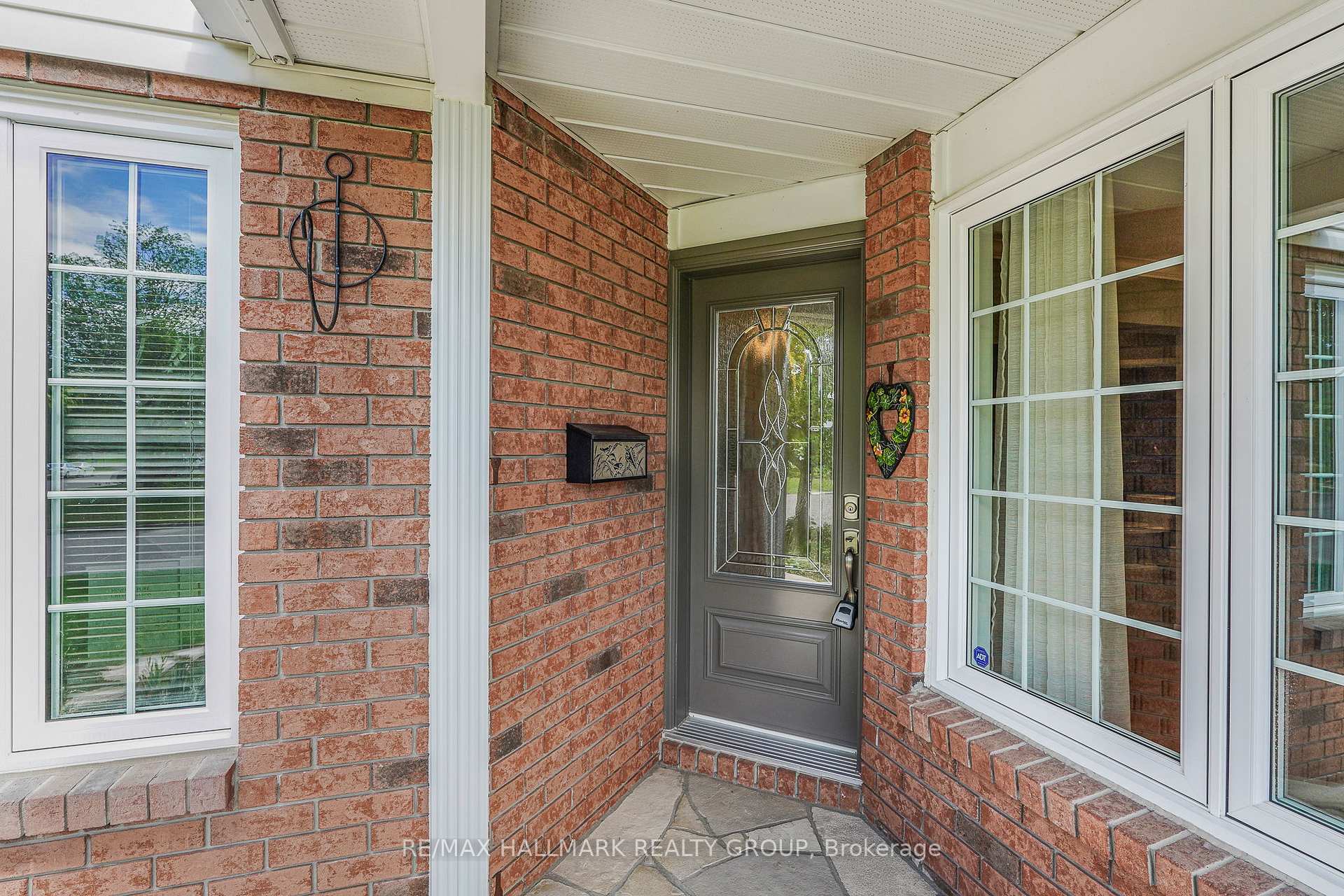 578 TOURELLE Drive, Orleans - Cumberland and Area — photo 4 of 5