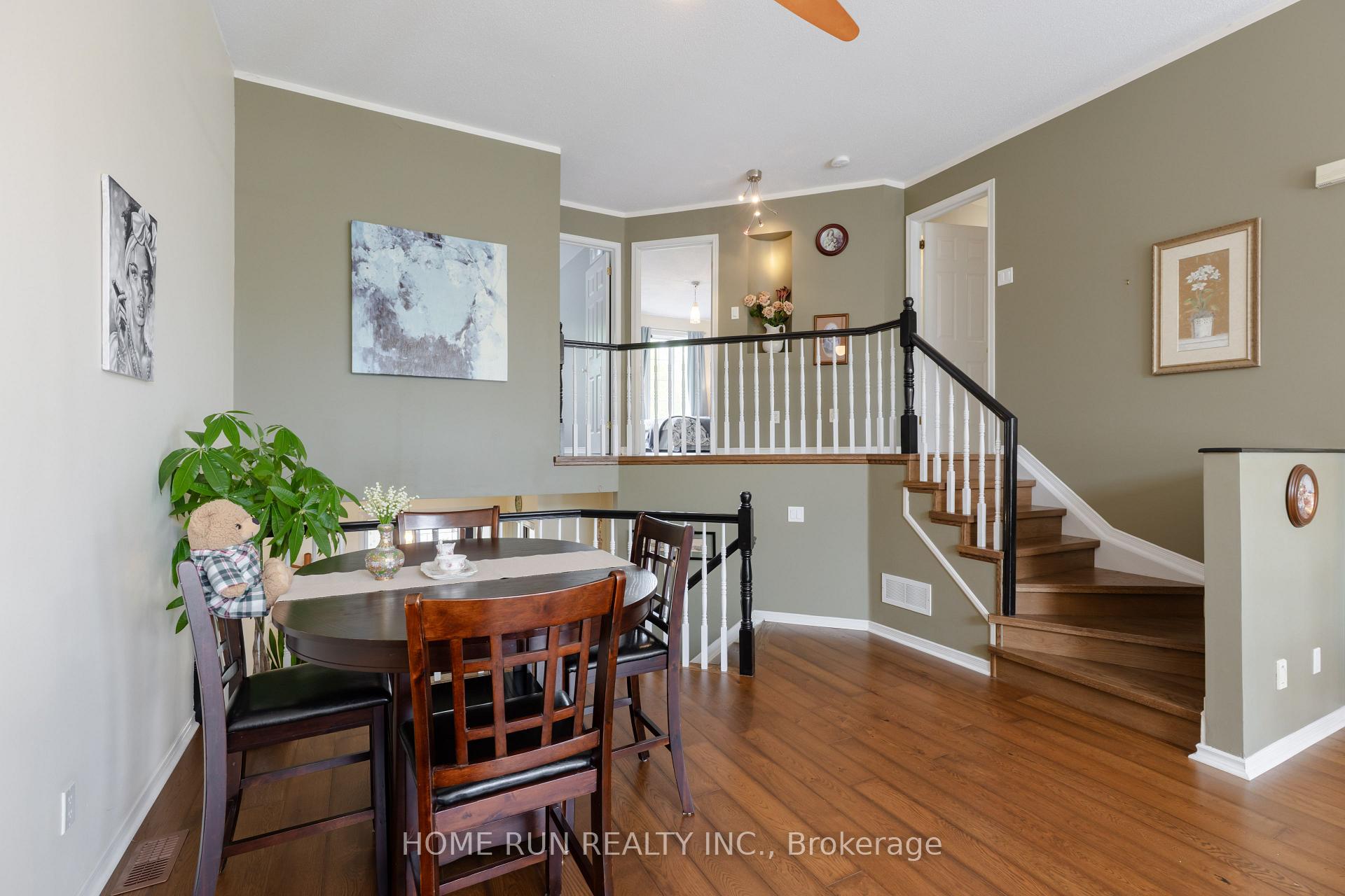 9 Macassa Circle, Kanata — photo 5 of 5