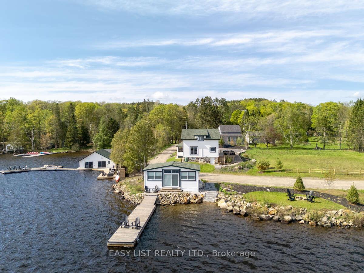1021 Marina Road, Lake of Bays — photo 2 of 5