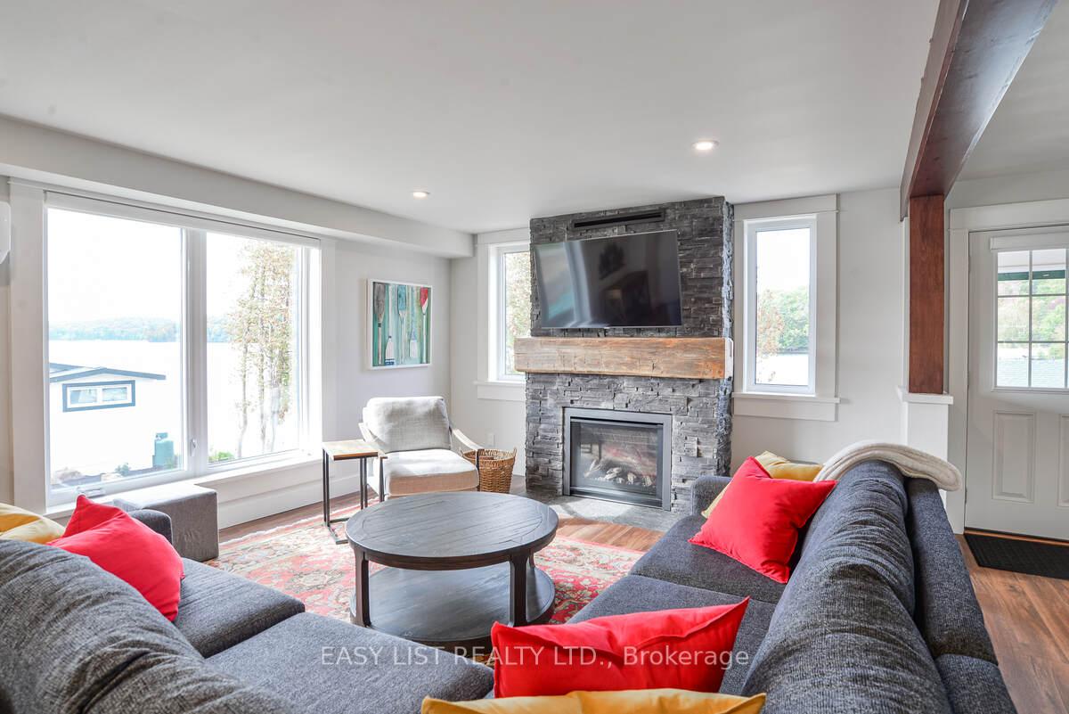 1021 Marina Road, Lake of Bays — photo 4 of 5