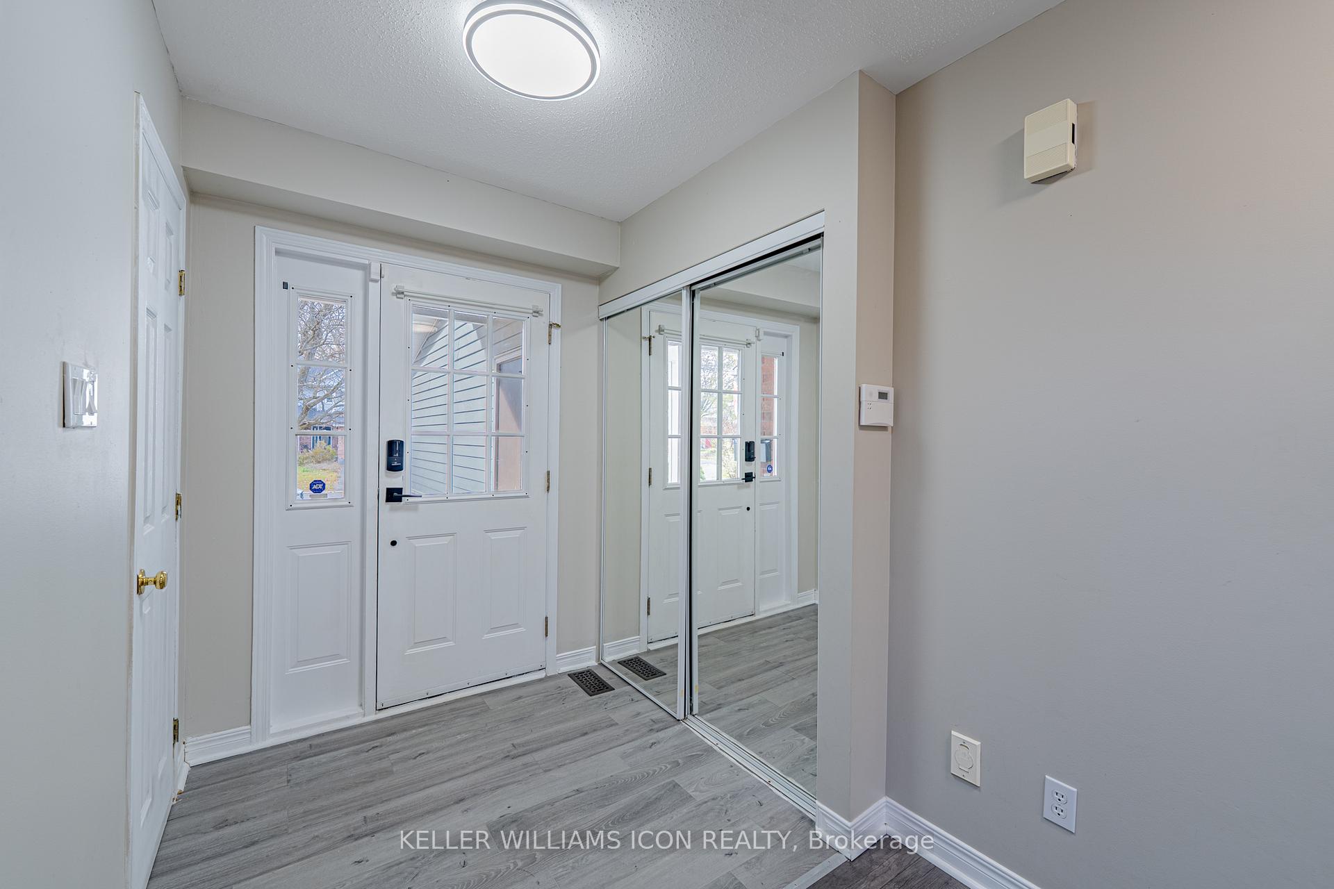 48 Blackdome Crescent, Kanata — photo 3 of 5