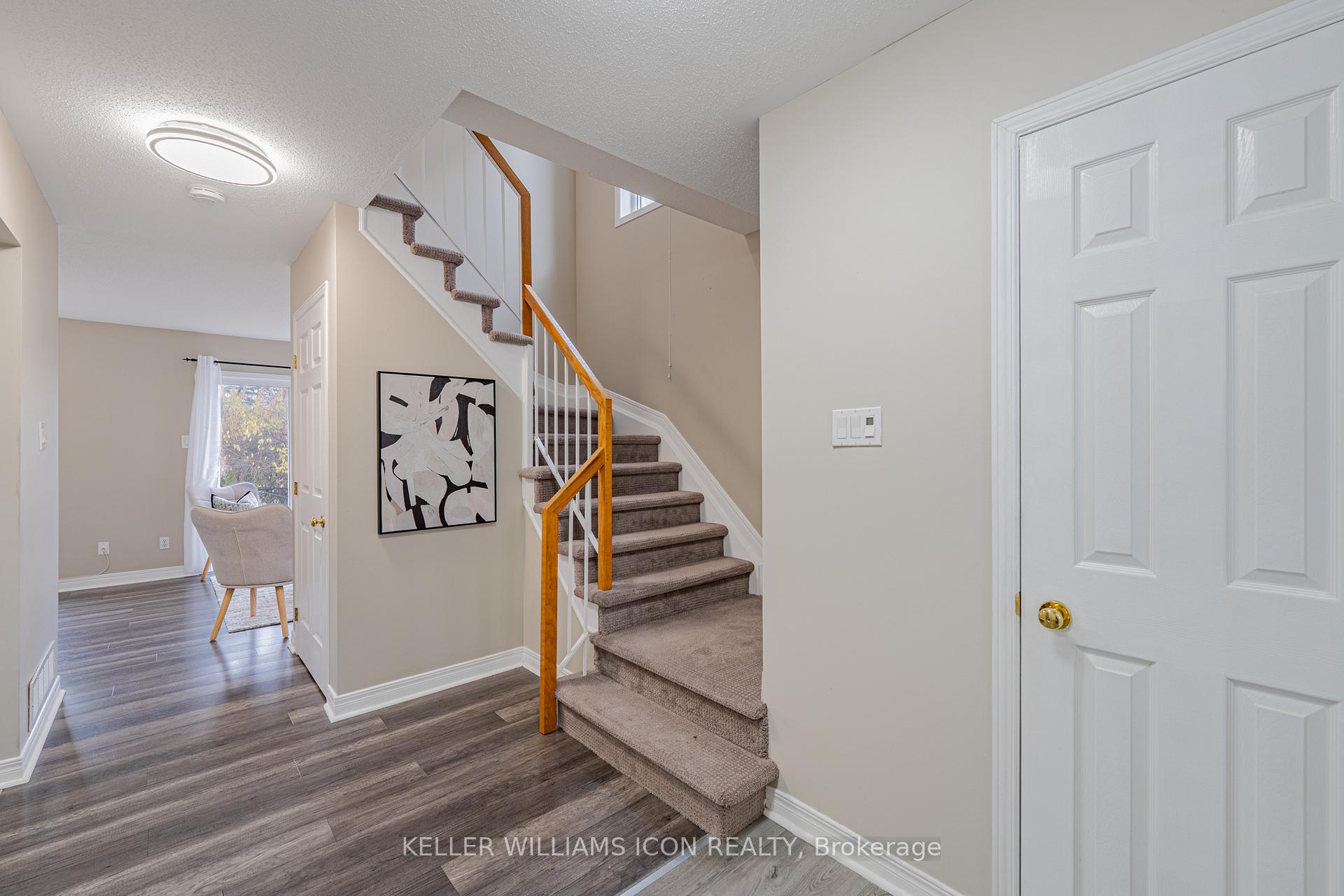 48 Blackdome Crescent, Kanata — photo 4 of 5