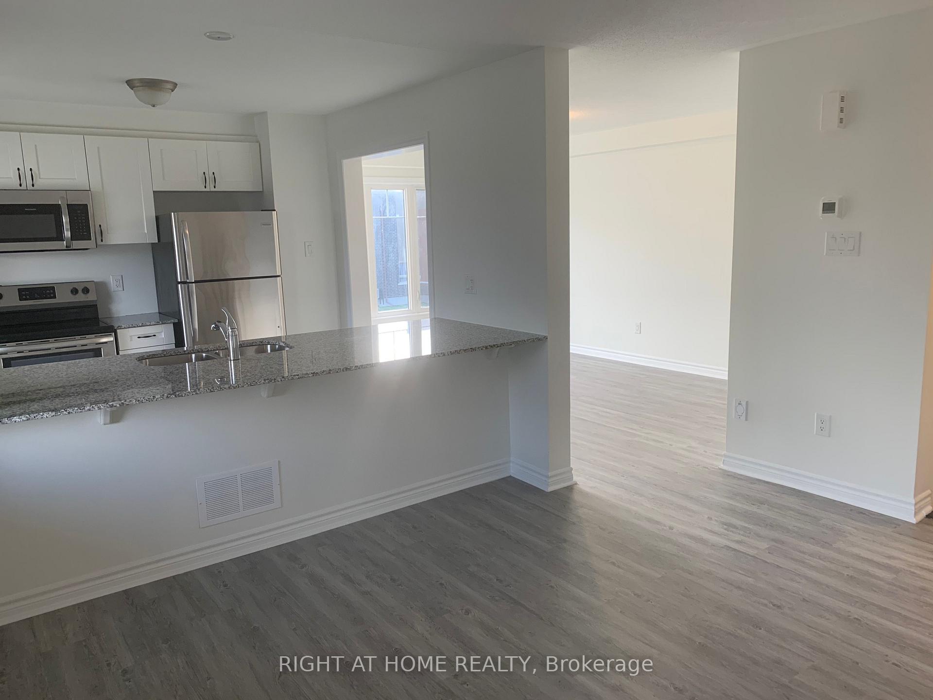46 Squashberry Lane, Kanata — photo 4 of 5