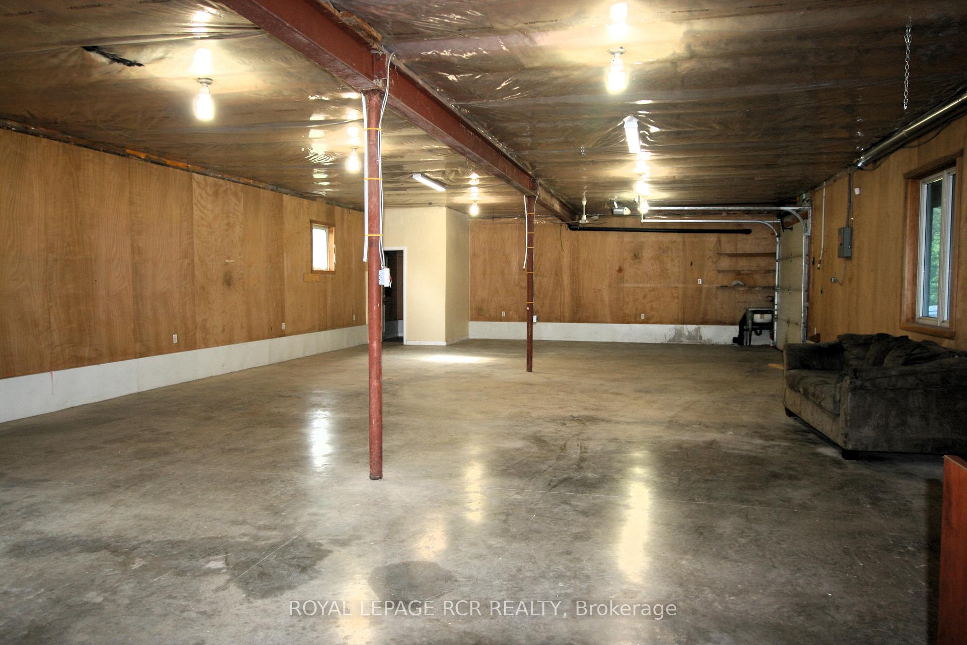 428 Main Street W Lower, Shelburne — photo 5 of 5