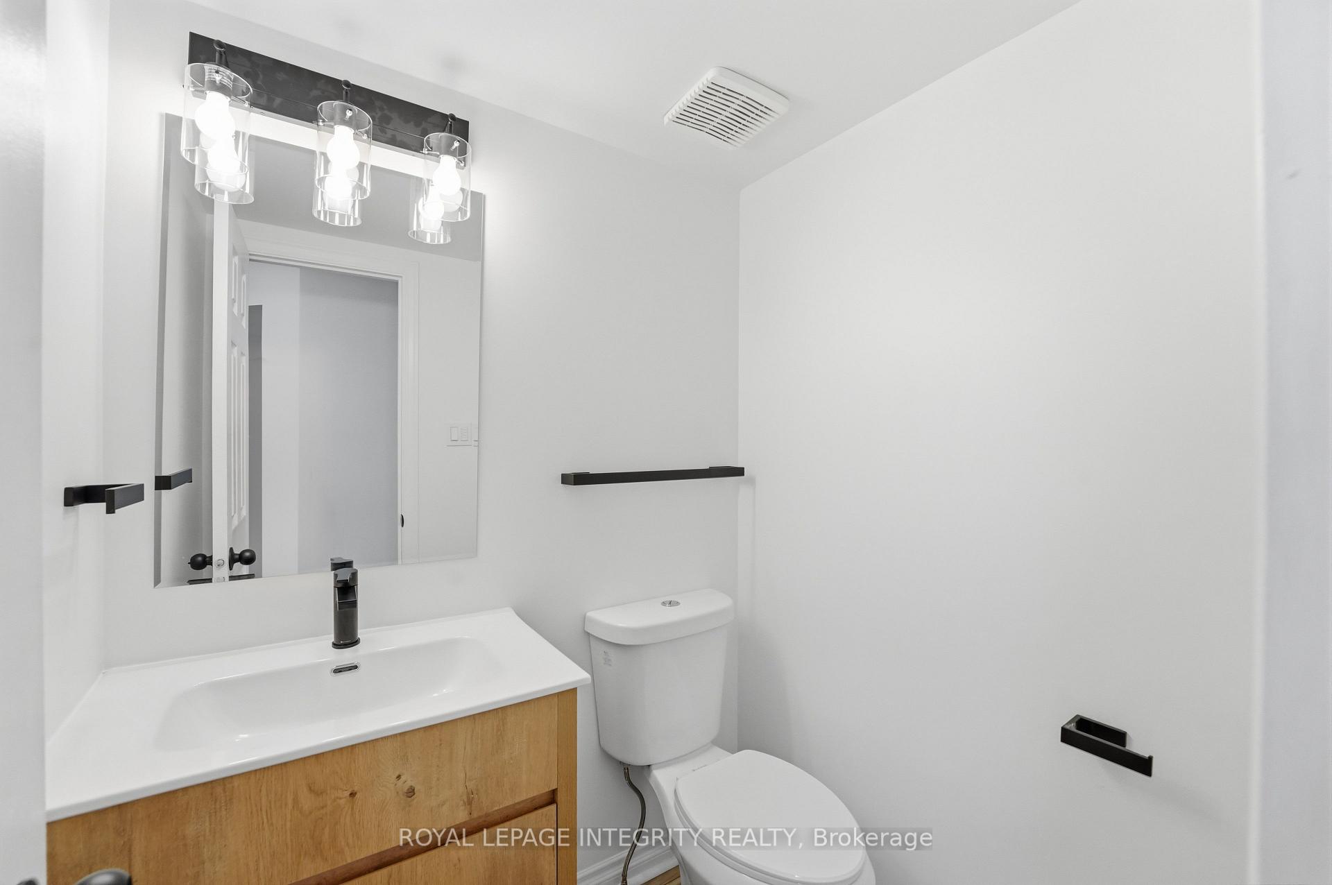 76 Hunterswood Crescent, Hunt Club - South Keys and Area — photo 5 of 5