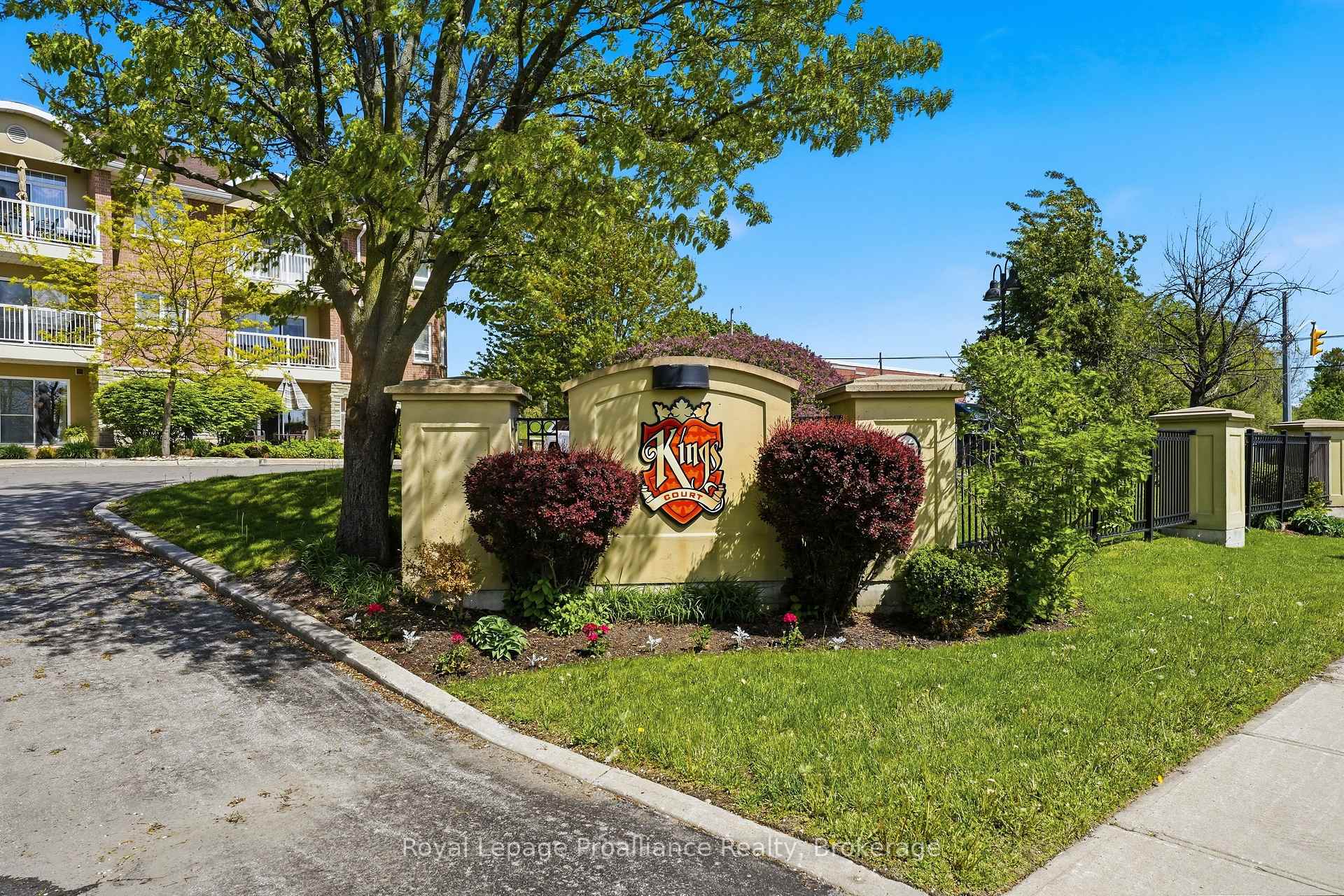 15 Heartwood Drive 101, Belleville — photo 3 of 5