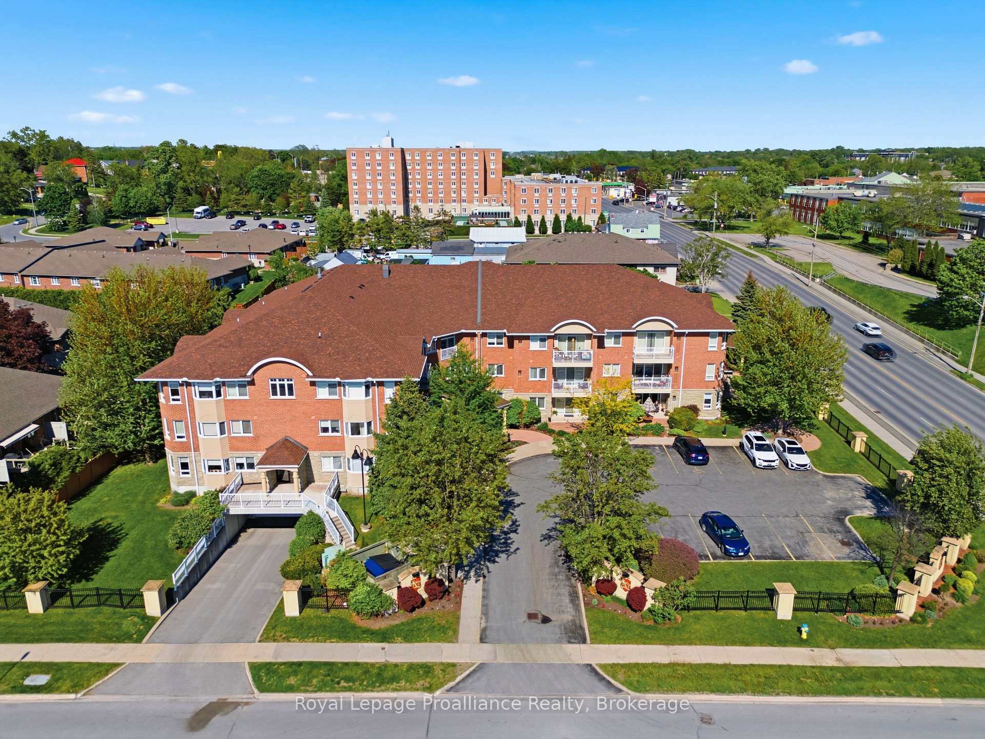 15 Heartwood Drive 101, Belleville — photo 4 of 5