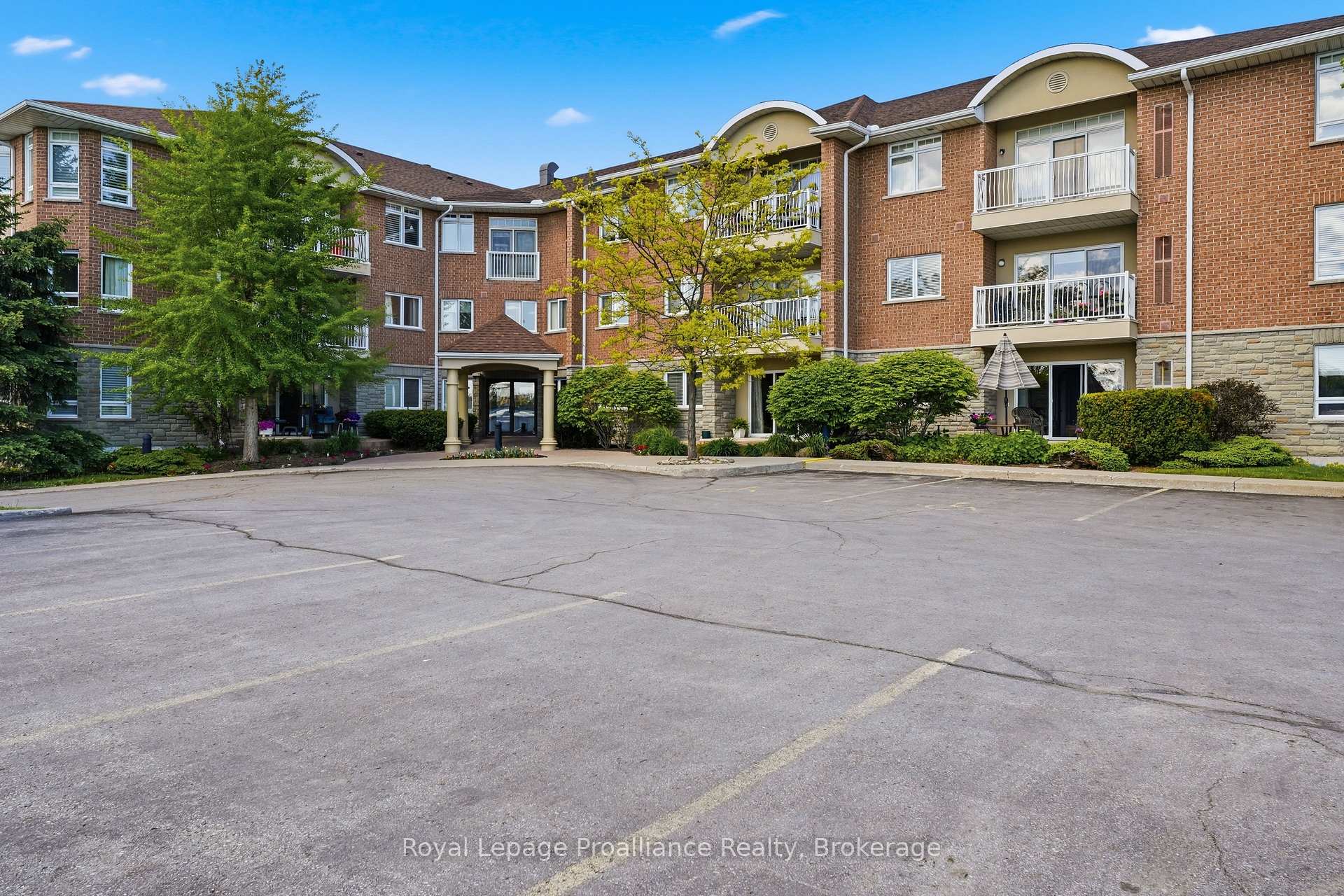15 Heartwood Drive 101, Belleville — photo 5 of 5