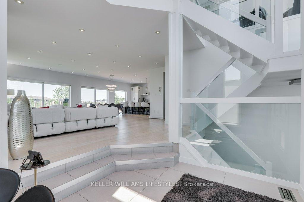 1747 Foxwood Avenue, London North — photo 5 of 5