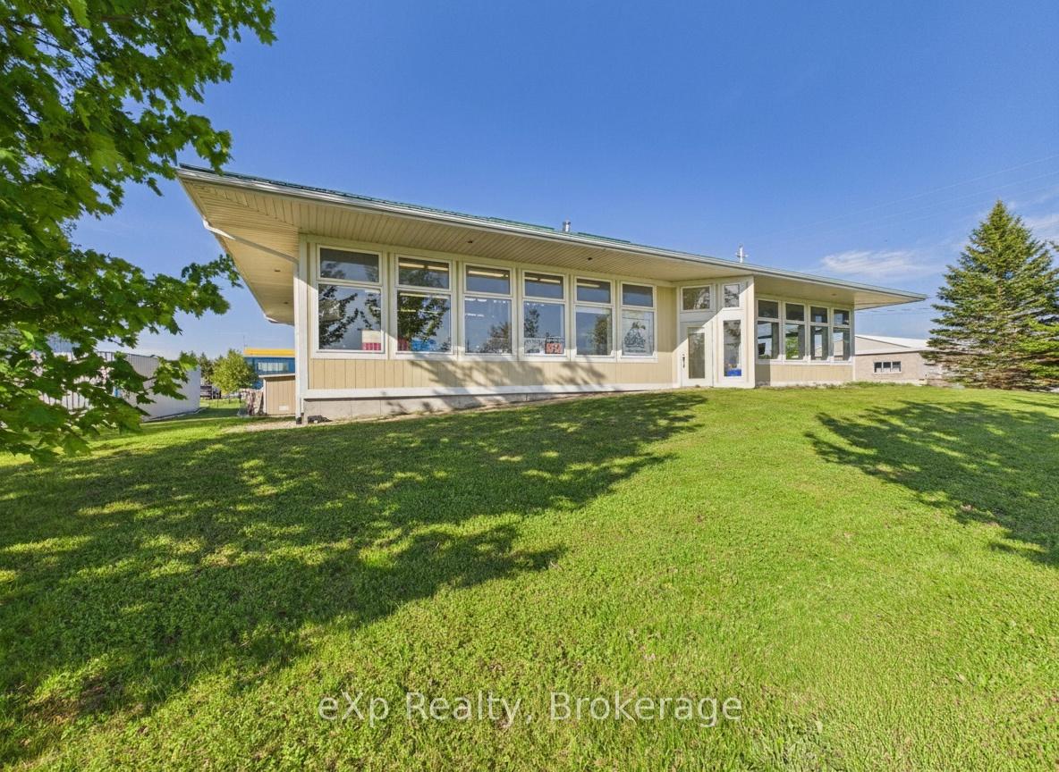 1223 Mackenzie Road, Saugeen Shores, ON N0H 2C6 — Saugeen Shores, Ontario