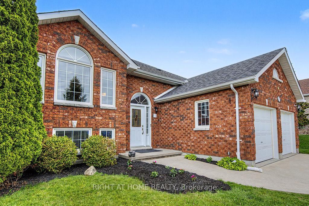 270 Ivey Crescent, Cobourg — photo 3 of 5