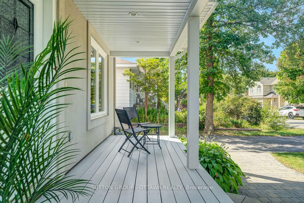 1234 Anoka Street, Hunt Club - South Keys and Area — photo 4 of 5