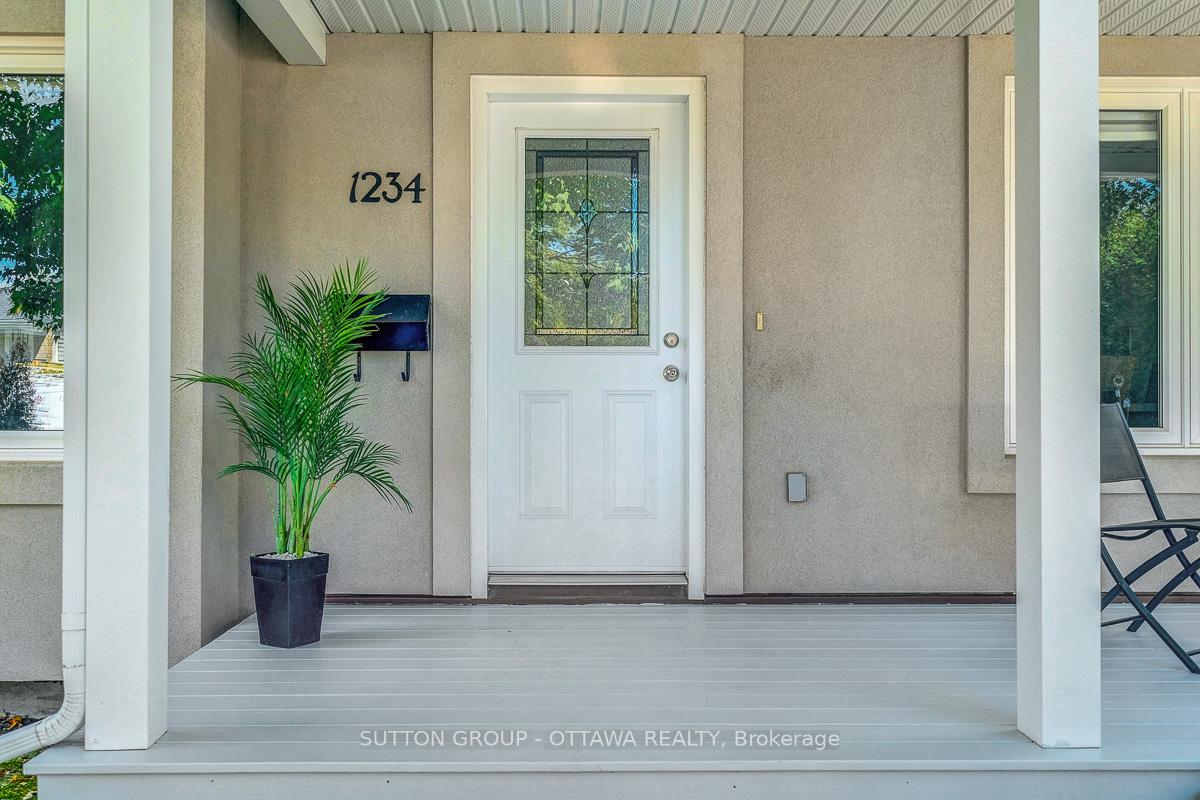 1234 Anoka Street, Hunt Club - South Keys and Area — photo 5 of 5