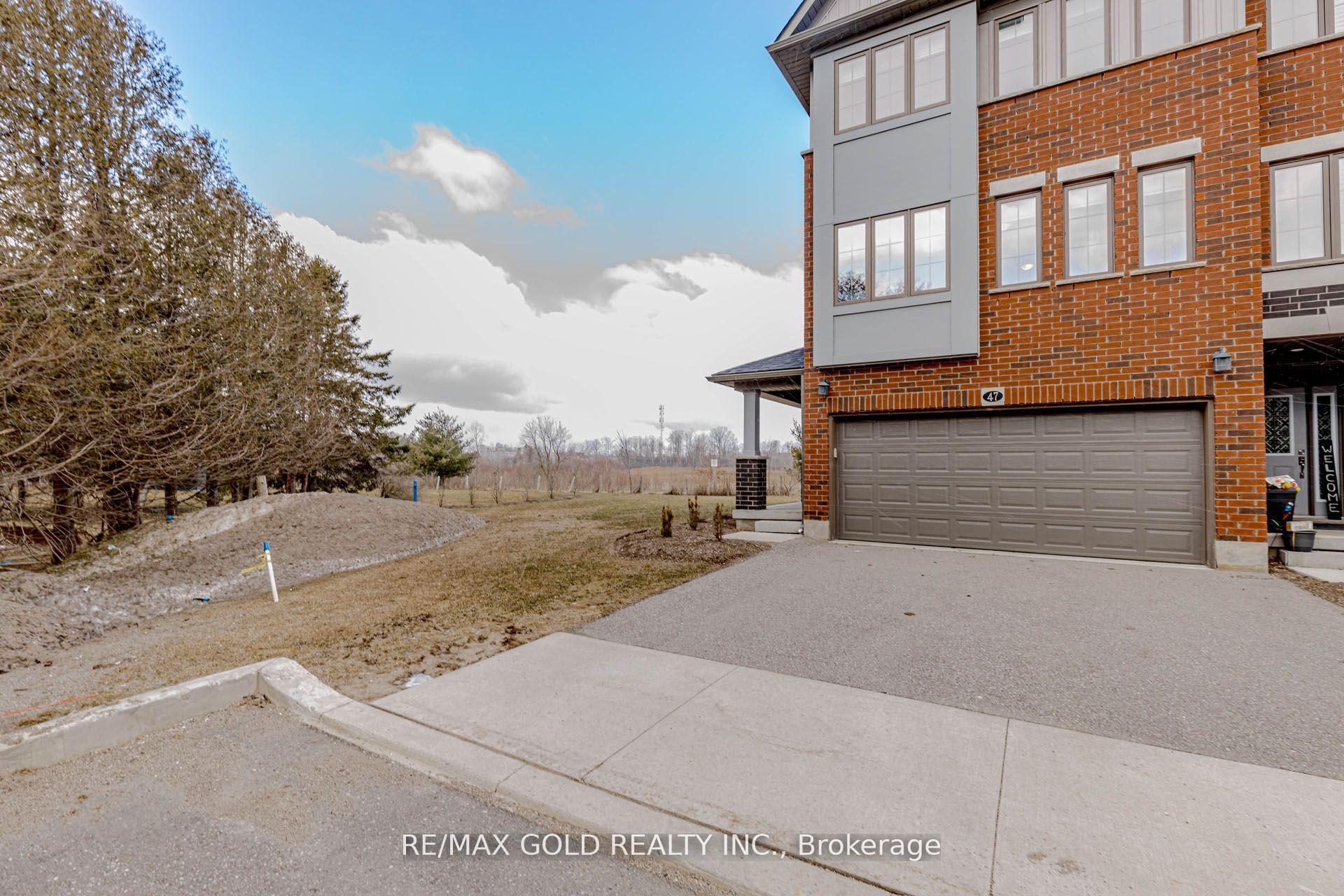 311 Woolwich Street 47, Waterloo — photo 2 of 5