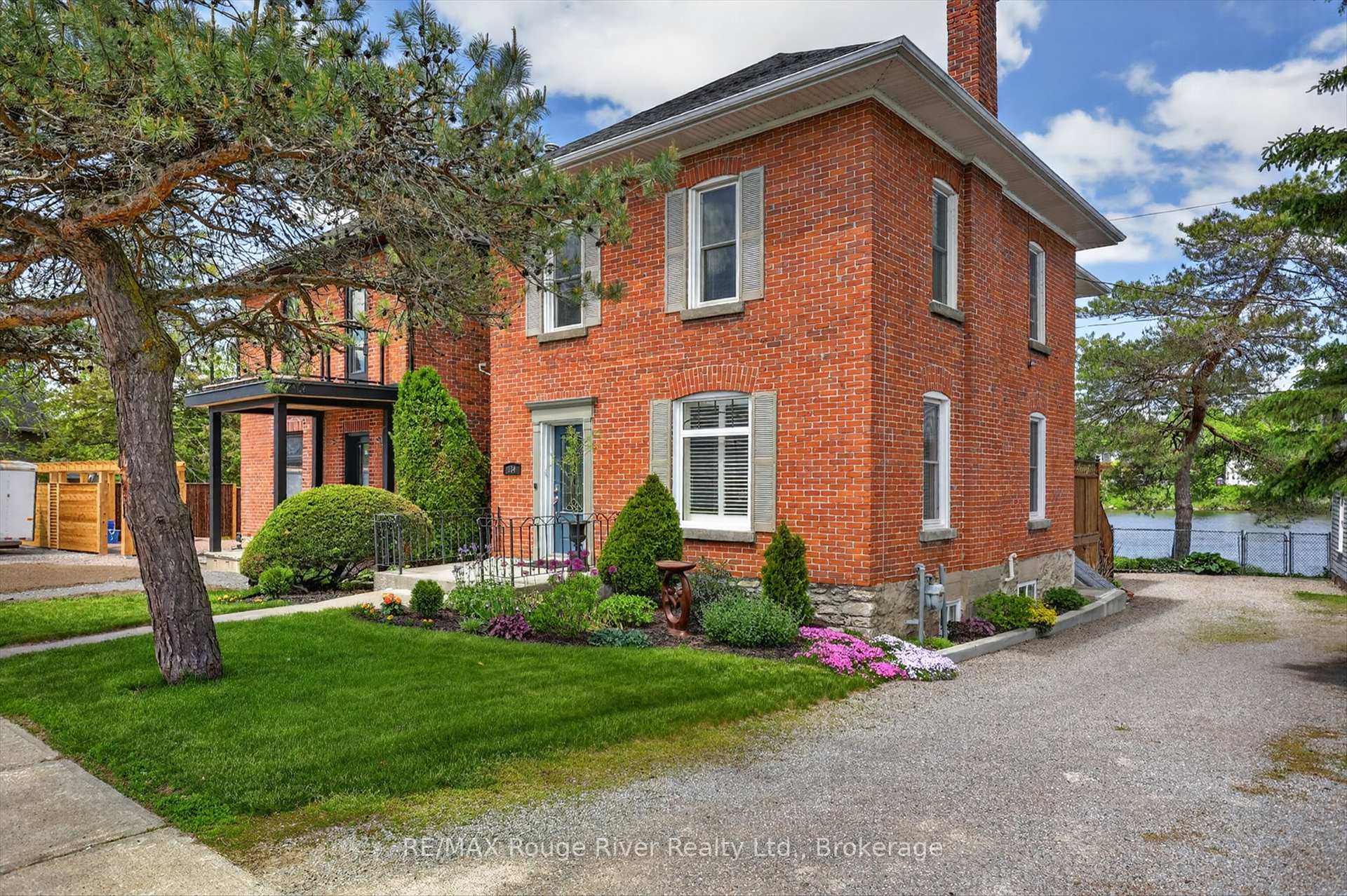 114 Front Street N, Trent Hills — photo 2 of 5