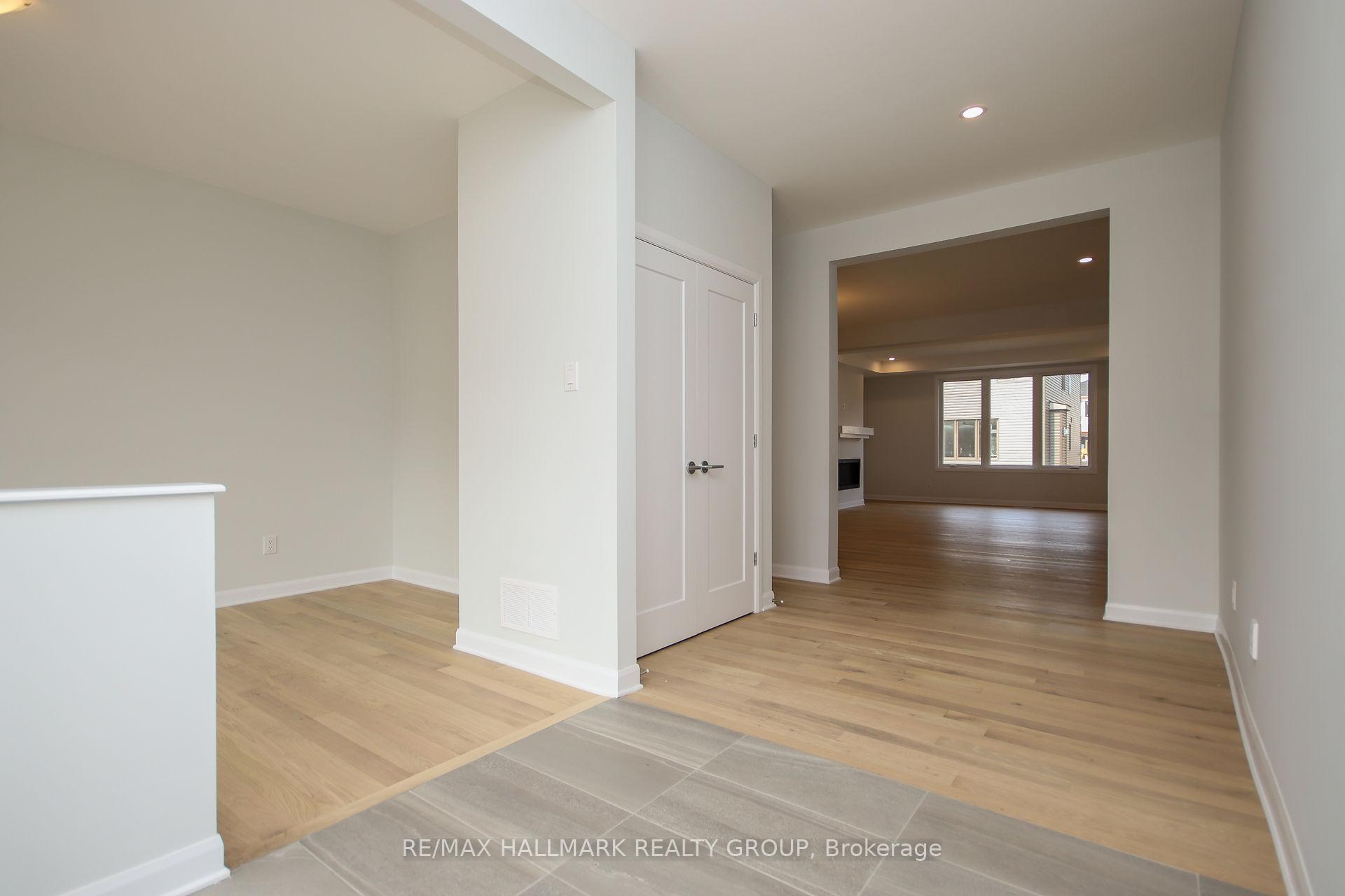 613 IDYLLIC Terrace, Orleans - Cumberland and Area — photo 3 of 5