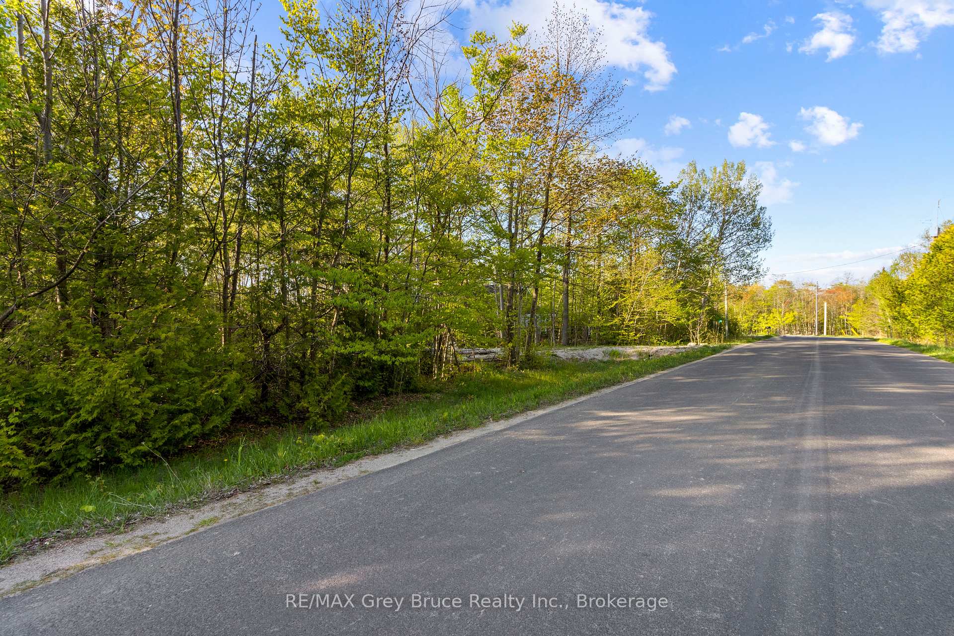71 MAPLE Drive, Northern Bruce Peninsula — photo 4 of 5