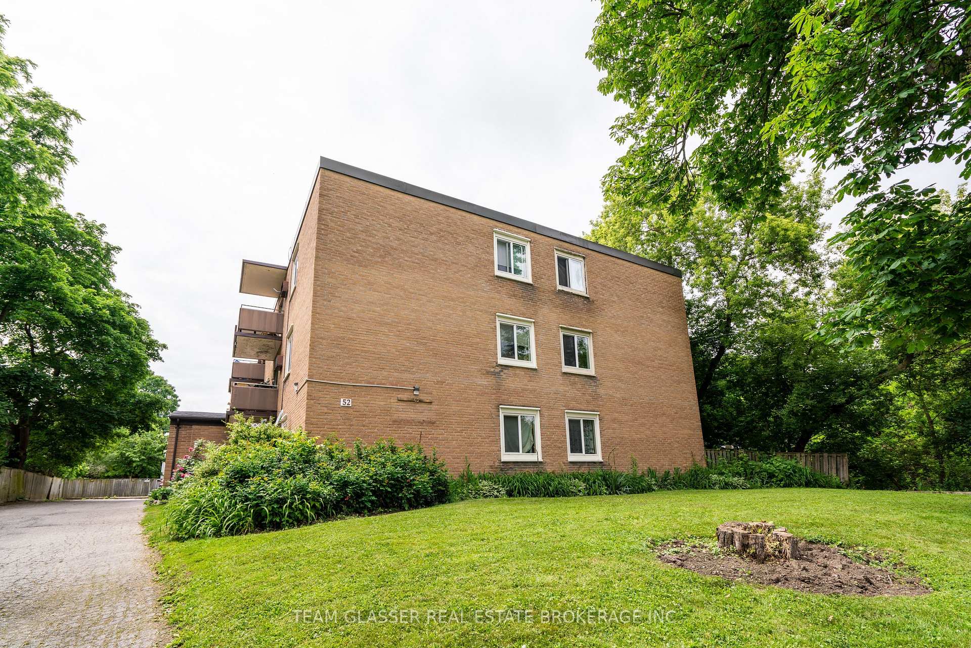 52 Hiawatha Street 301, St. Thomas, ON N5P 2T4 — St. Thomas, Ontario