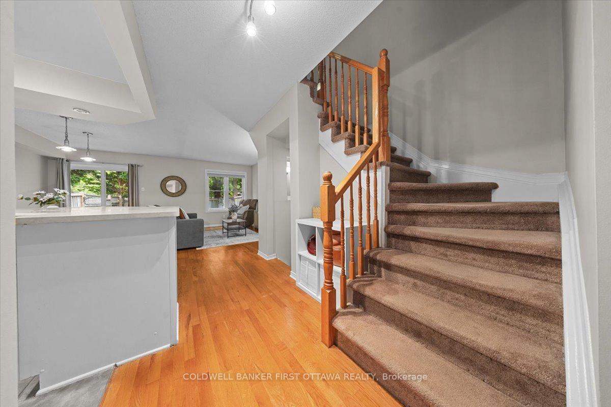 29 HEARTLEAF Private, Hunt Club - South Keys and Area — photo 5 of 5