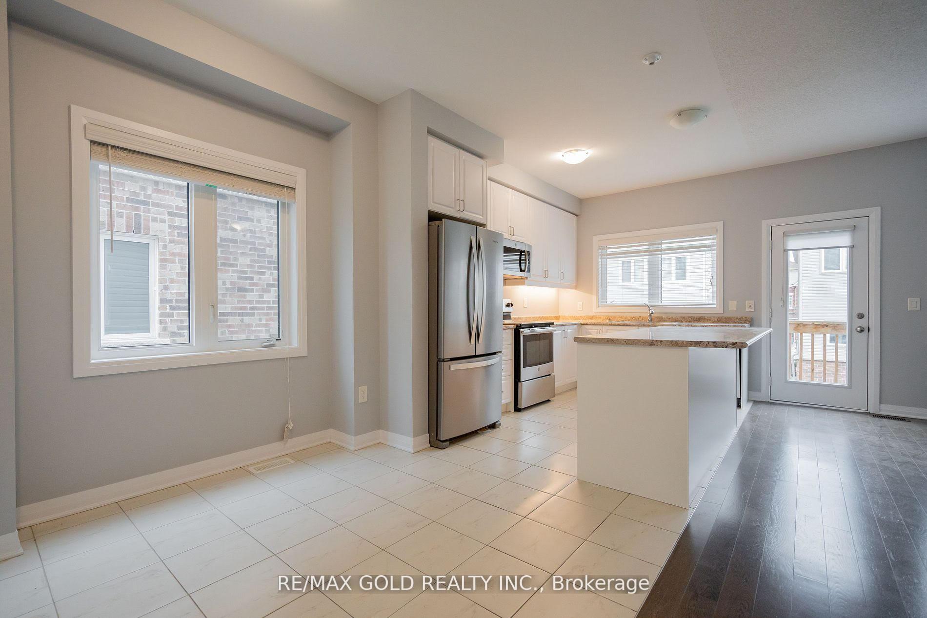 4064 Maitland Street, Lincoln — photo 3 of 5