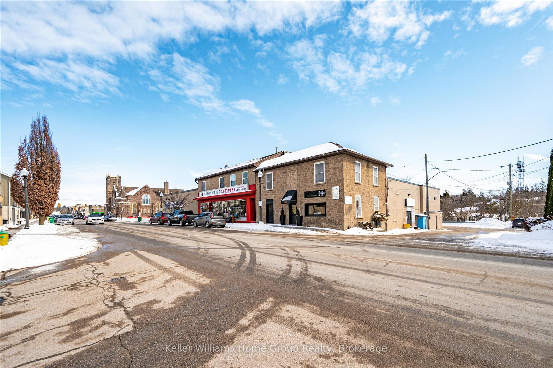 380 St Andrew Street W, Centre Wellington — photo 2 of 5