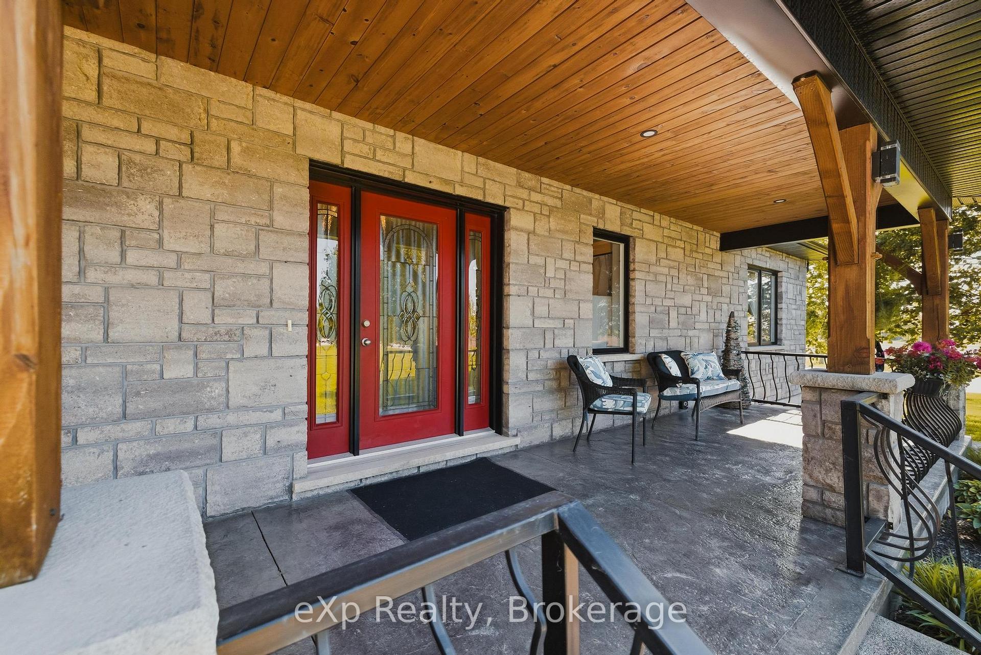 100 Harris Crescent, Southgate — photo 5 of 5