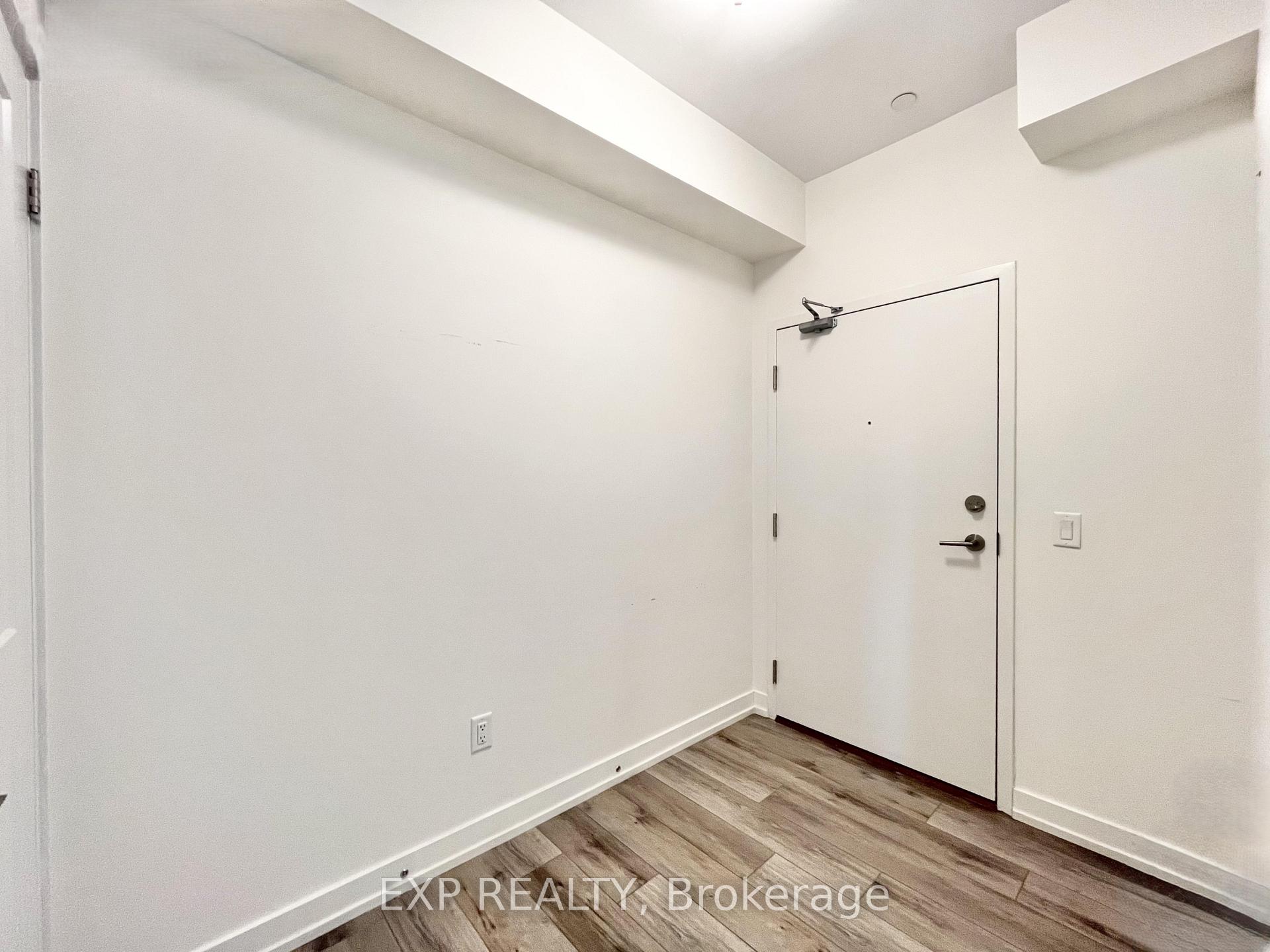 255 Northfield Drive E 201, Waterloo — photo 3 of 5
