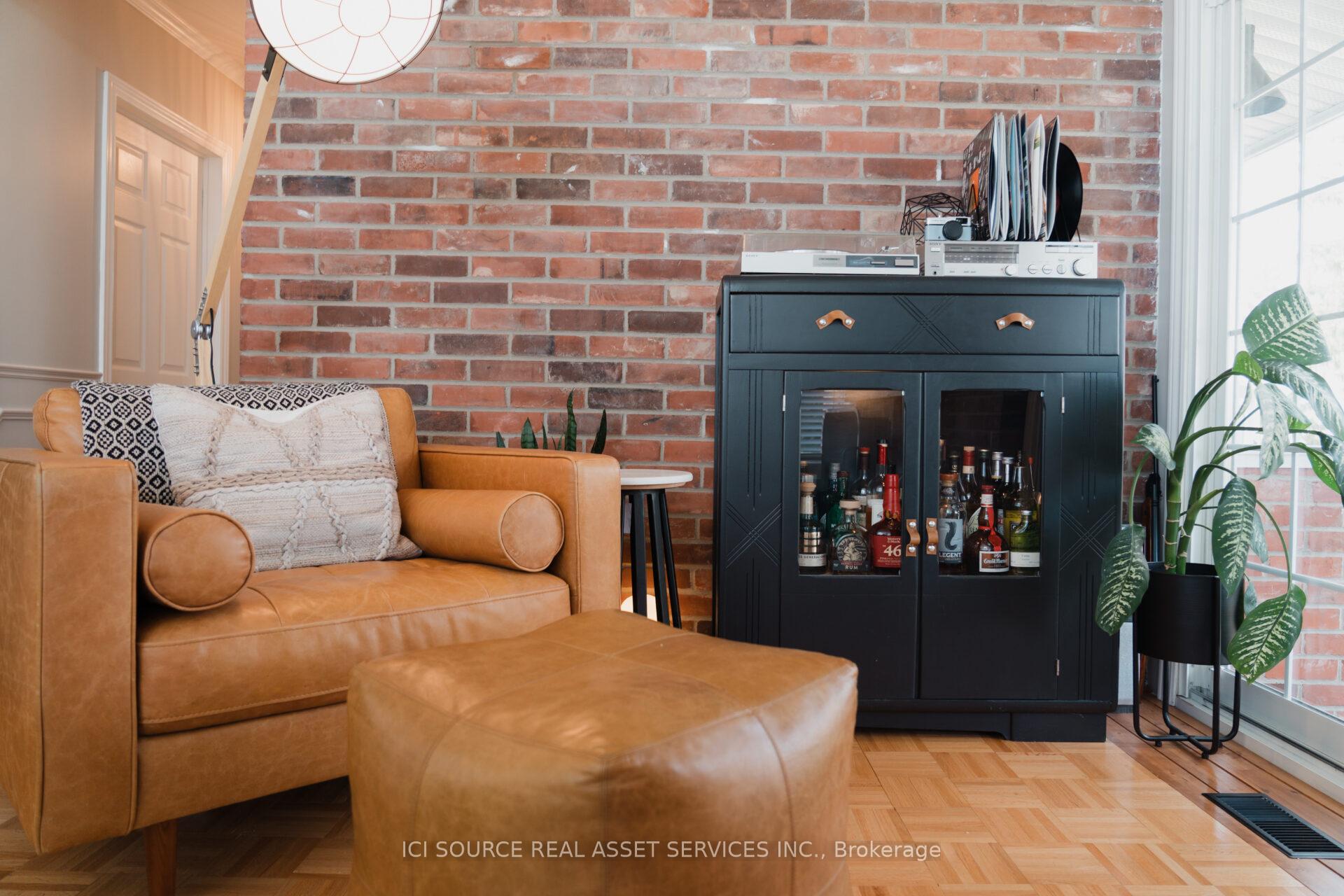 131 Bernard Avenue, Fort Erie — photo 4 of 5