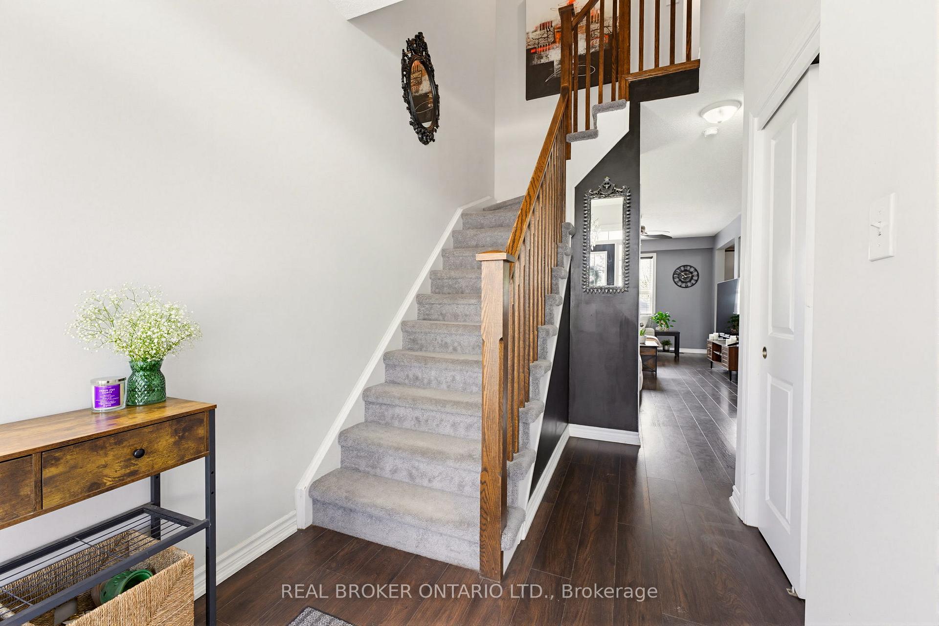 100 Chester Drive 16, Cambridge — photo 4 of 5