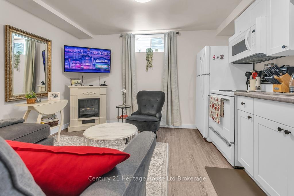 112 Rolph Street #6, Tillsonburg — photo 2 of 5