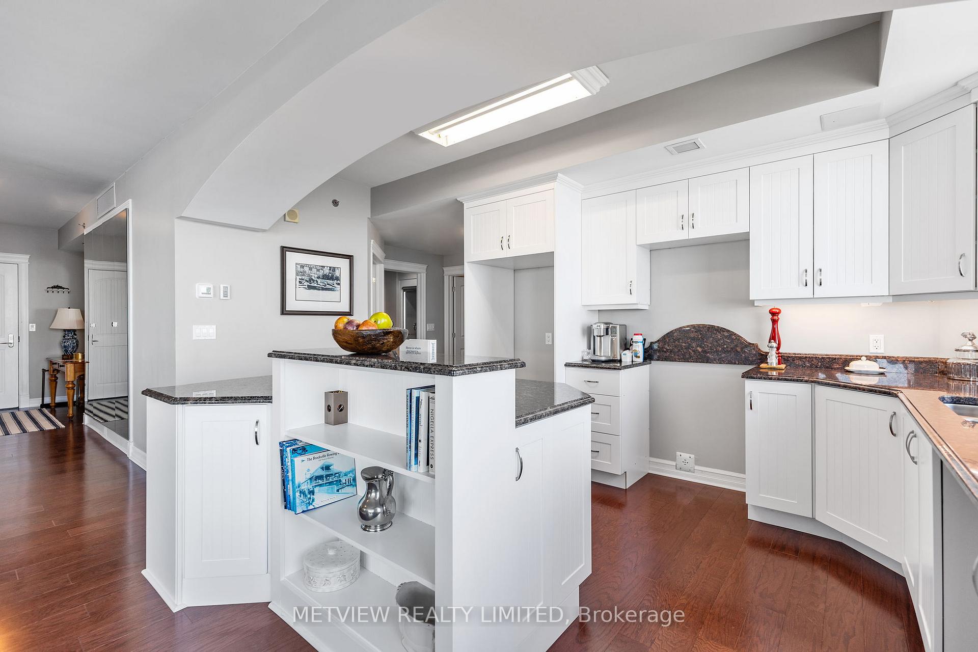 15 St Andrew Street Unit 1803, Brockville — photo 3 of 5
