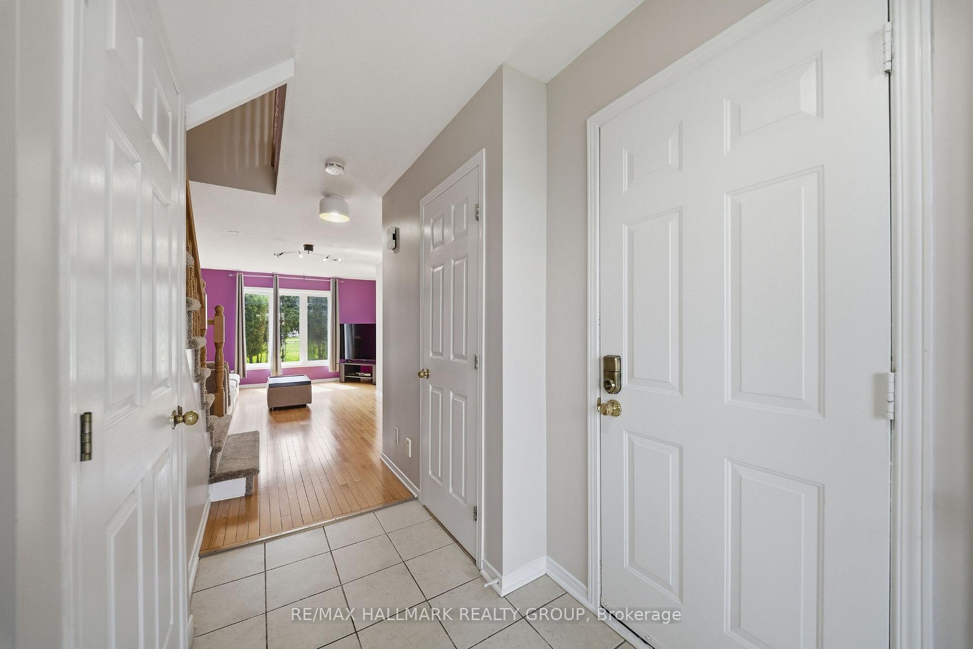 902 Paradise Crescent, Orleans - Cumberland and Area — photo 5 of 5