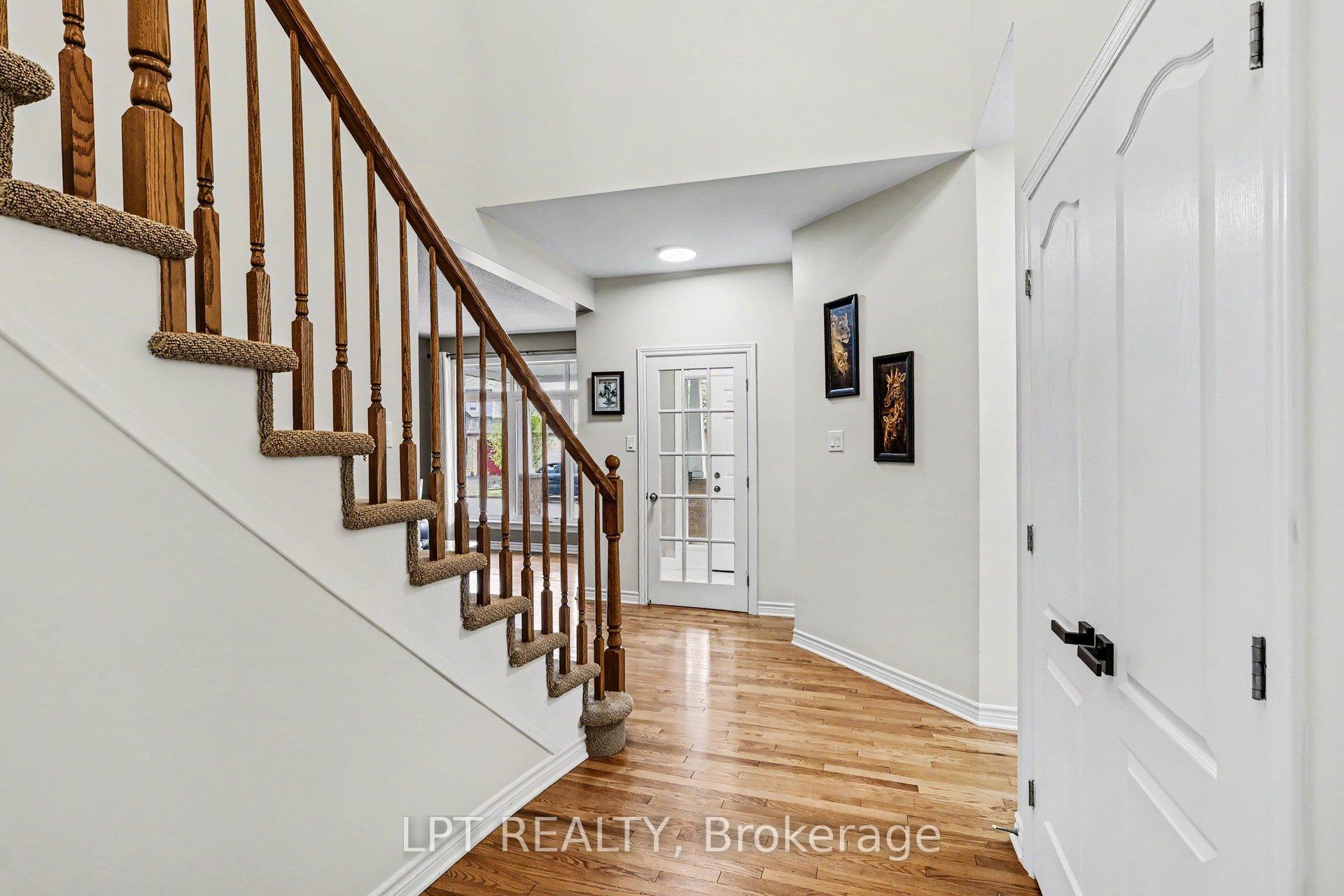 325 Creston Valley Way, Blossom Park - Airport and Area — photo 5 of 5