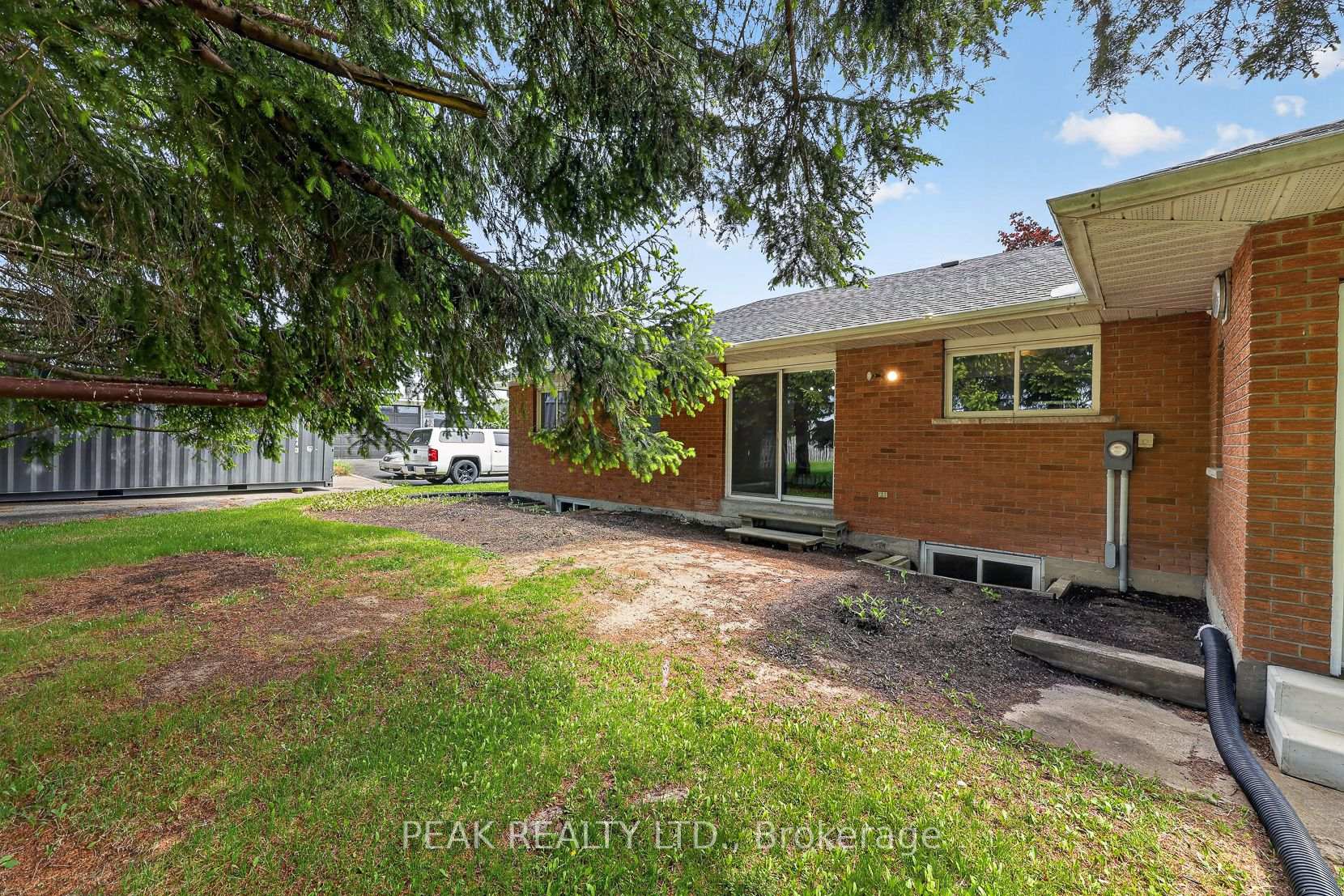 190 Snyder's Road W, Wilmot — photo 4 of 5