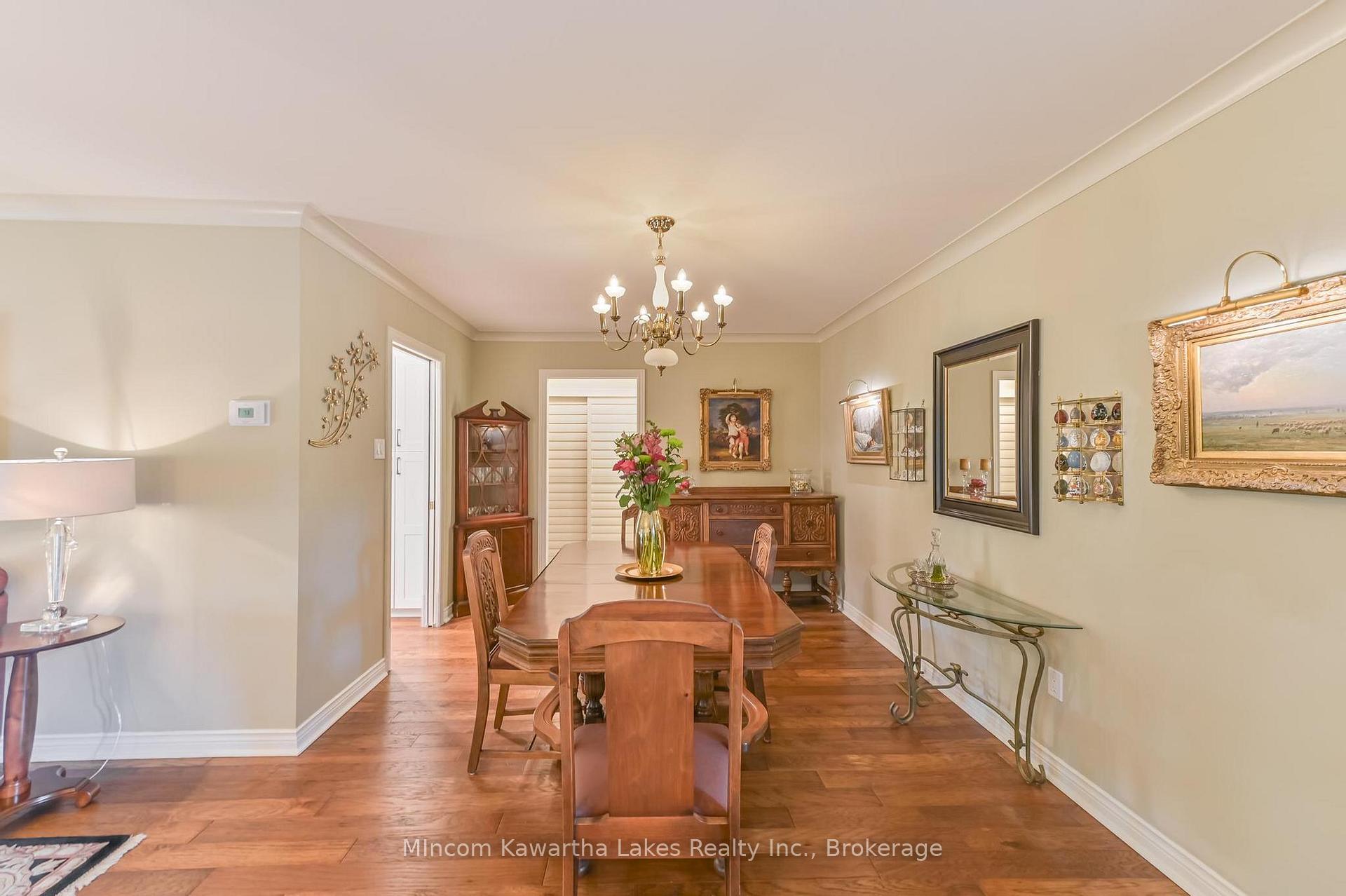 1121 Armour Road N 5, Peterborough — photo 4 of 5