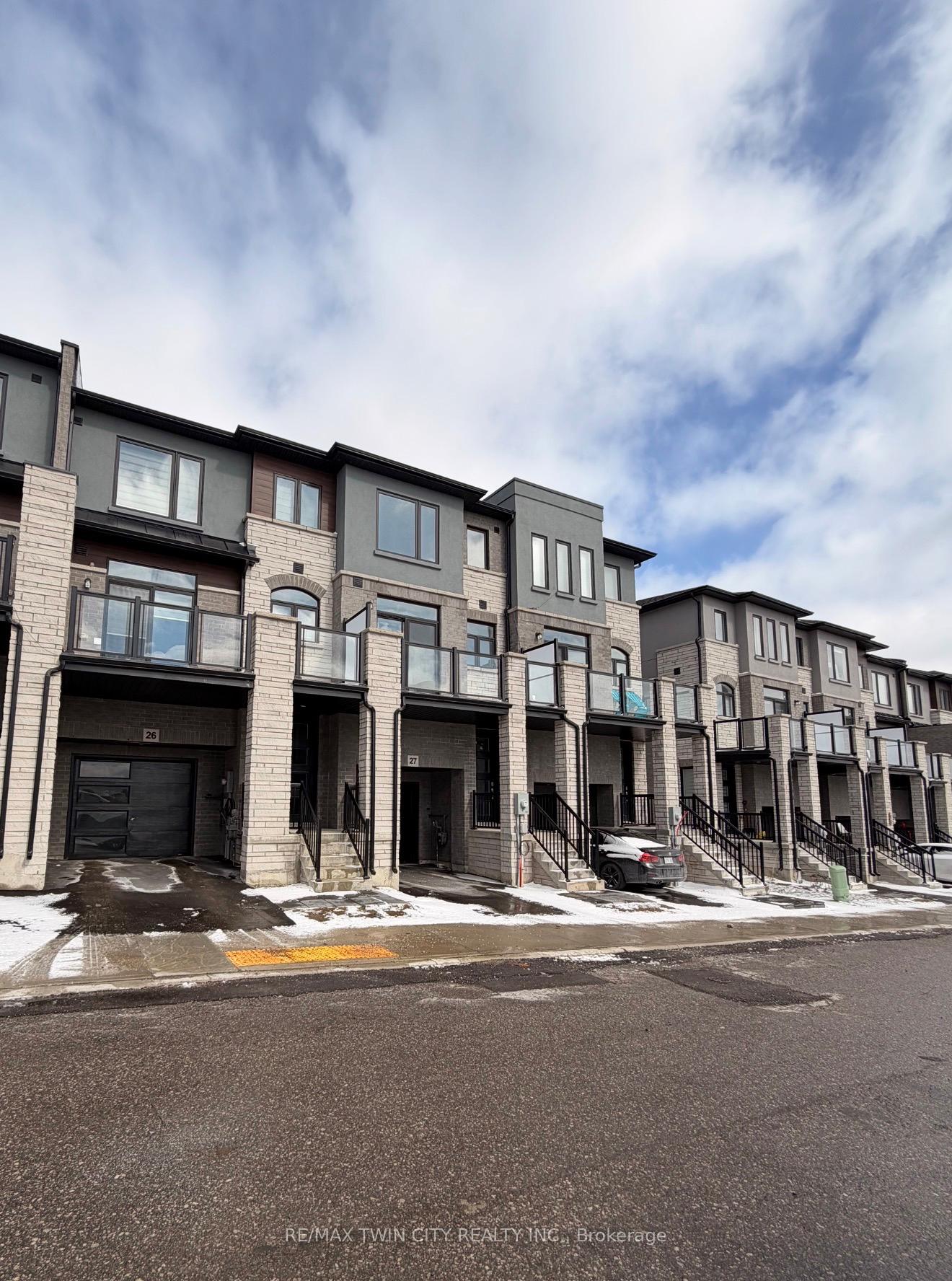 155 Equestrian Way 26, Cambridge — photo 2 of 5