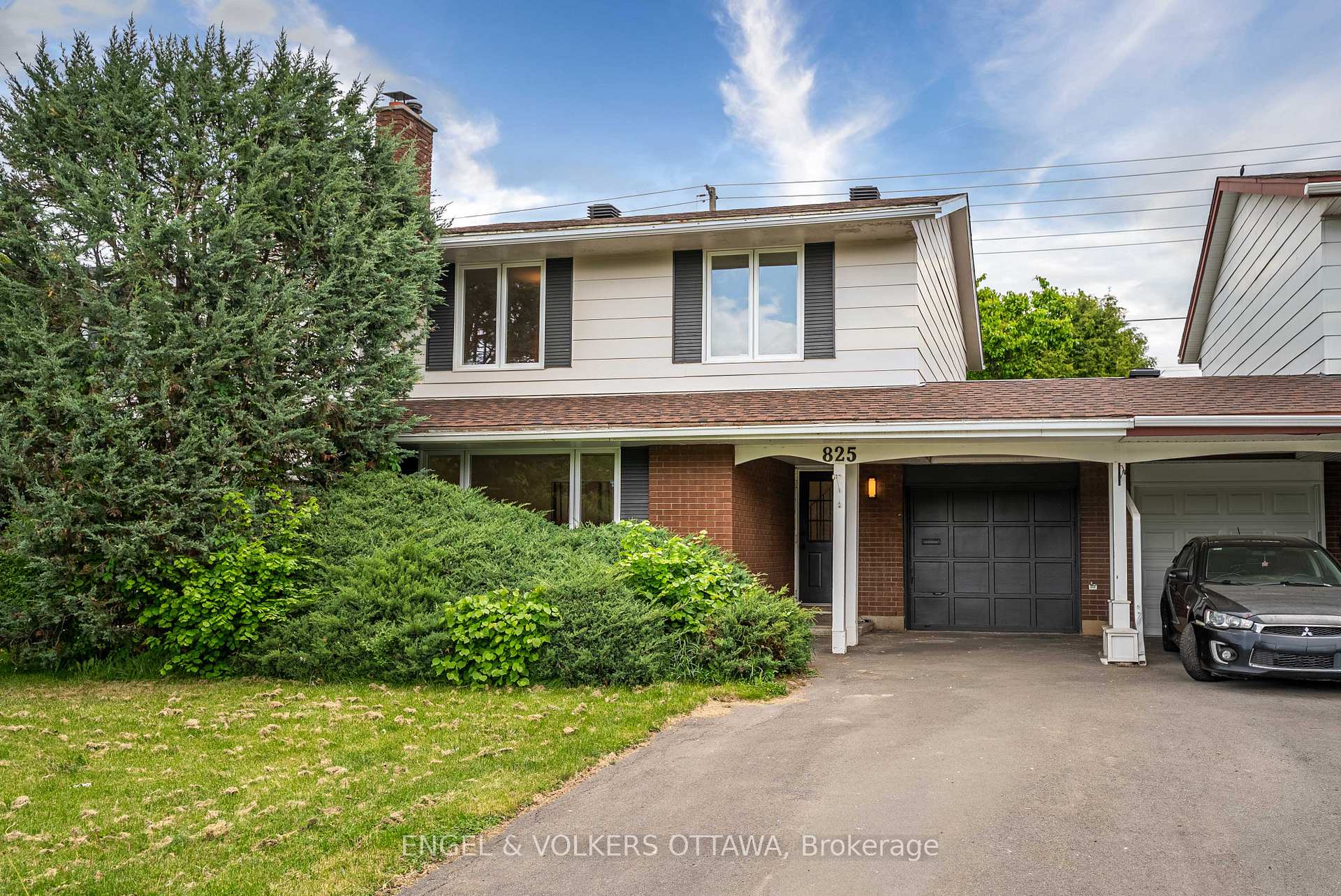 825 De Salaberry Street, Beacon Hill North - South and Area, ON K1J 6Y5 — Beacon Hill North - South and Area, Ontario