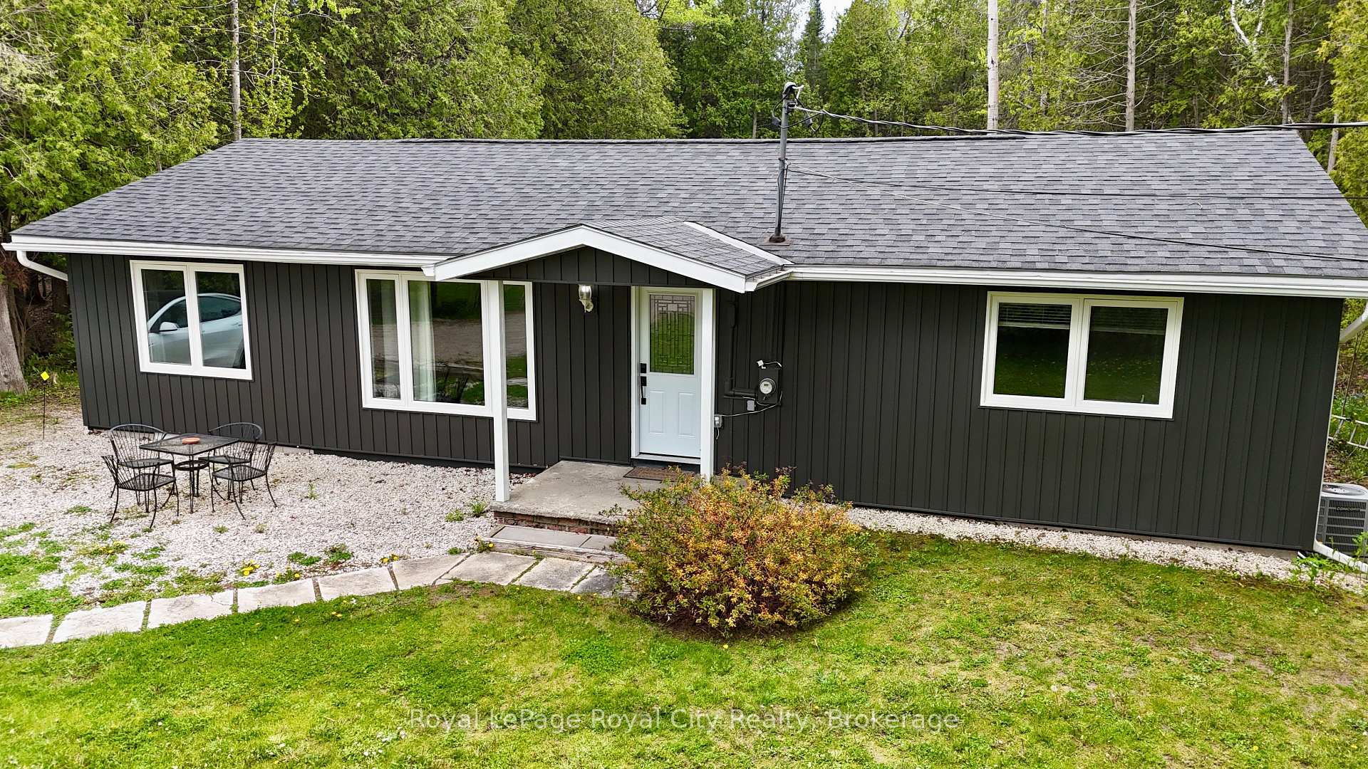 7221 6 Highway, Northern Bruce Peninsula — photo 3 of 5