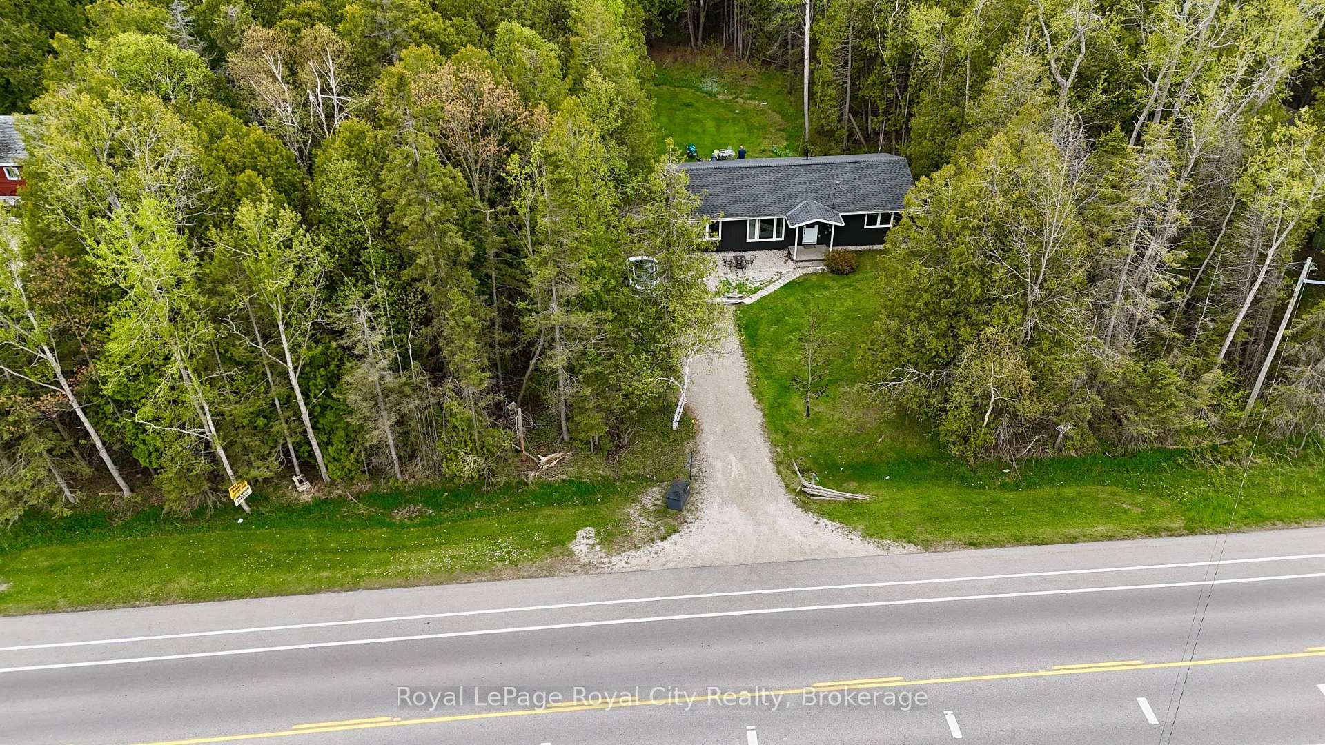 7221 6 Highway, Northern Bruce Peninsula — photo 4 of 5