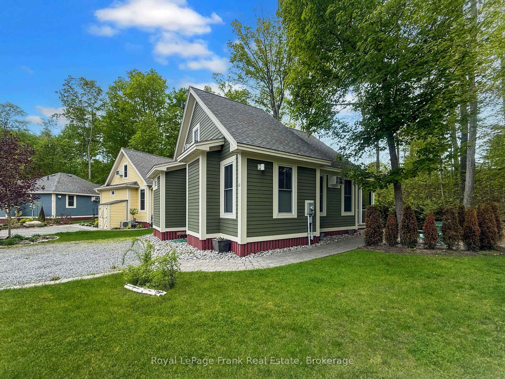 32 Hollow Lane 199, Prince Edward County — photo 4 of 5