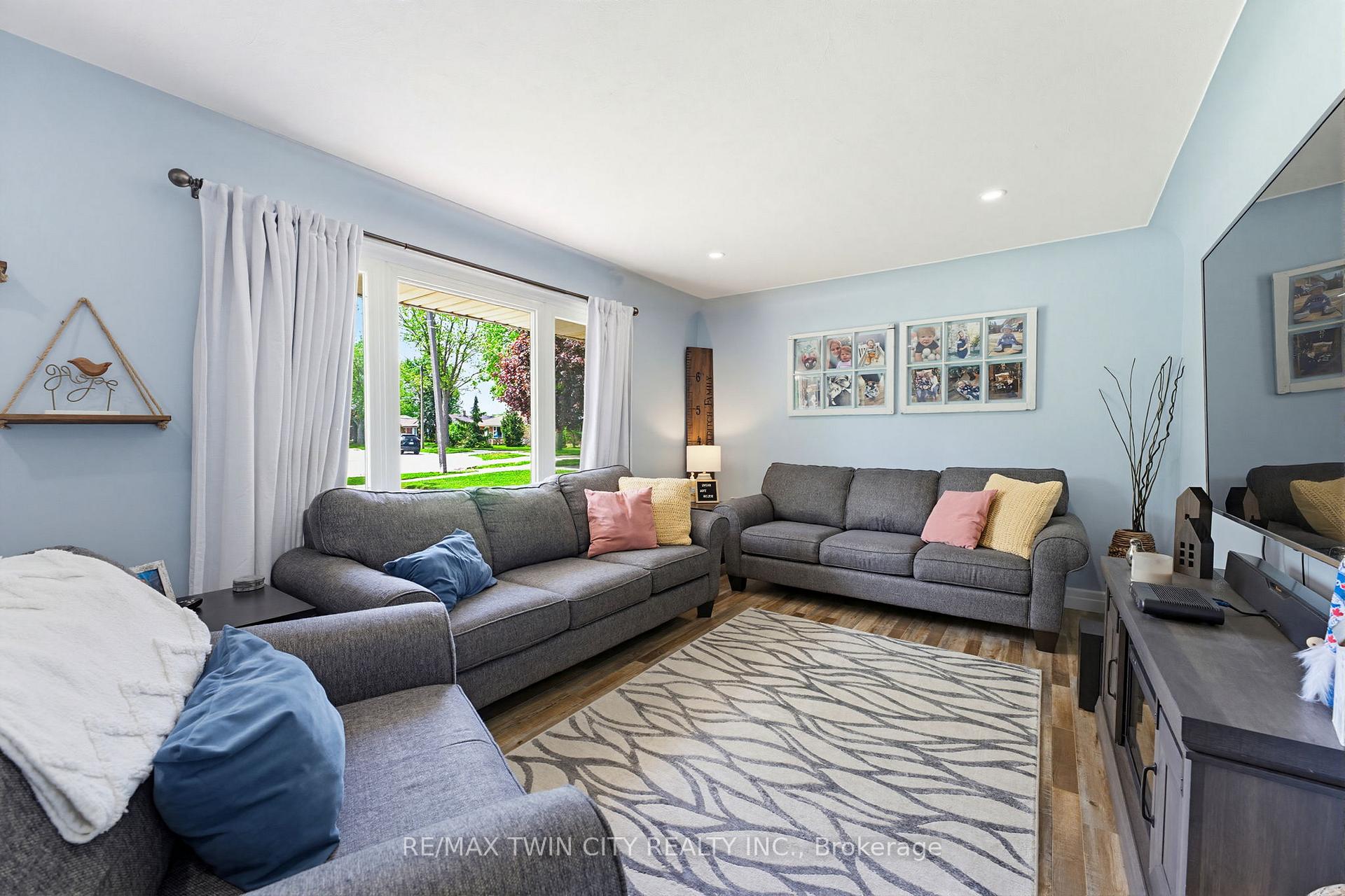 1681 Severn Avenue, Cambridge — photo 5 of 5