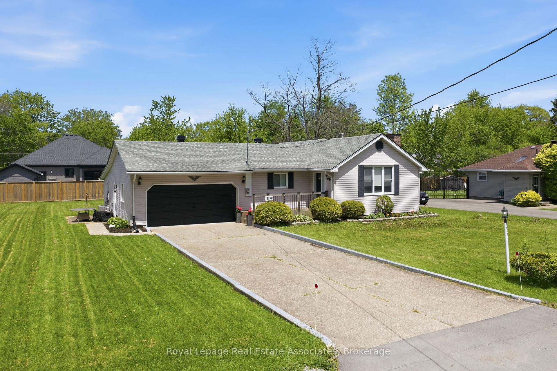 3132 Evadere Avenue, Fort Erie — photo 2 of 5