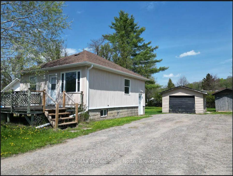 14 Chandos Street, Minden Hills — photo 2 of 5